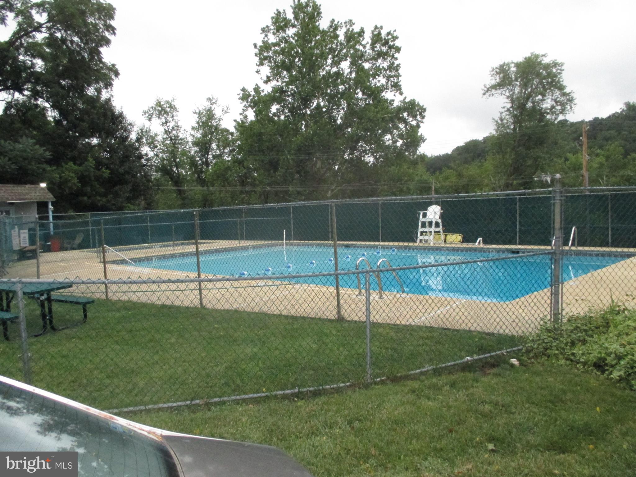 MAPLE HILL - Residential