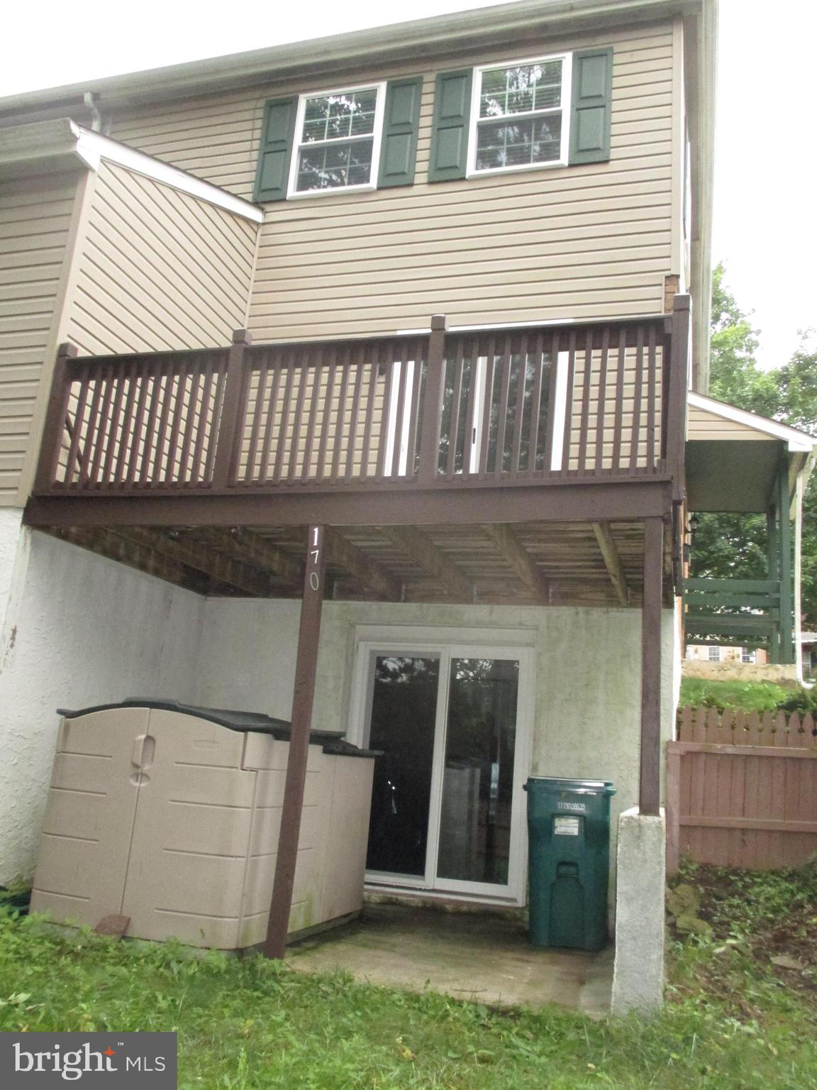 MAPLE HILL - Residential