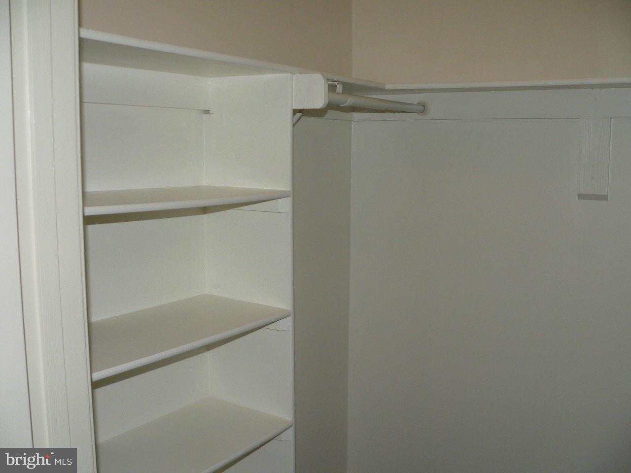 LITTLE ROCKY RUN - Residential Lease