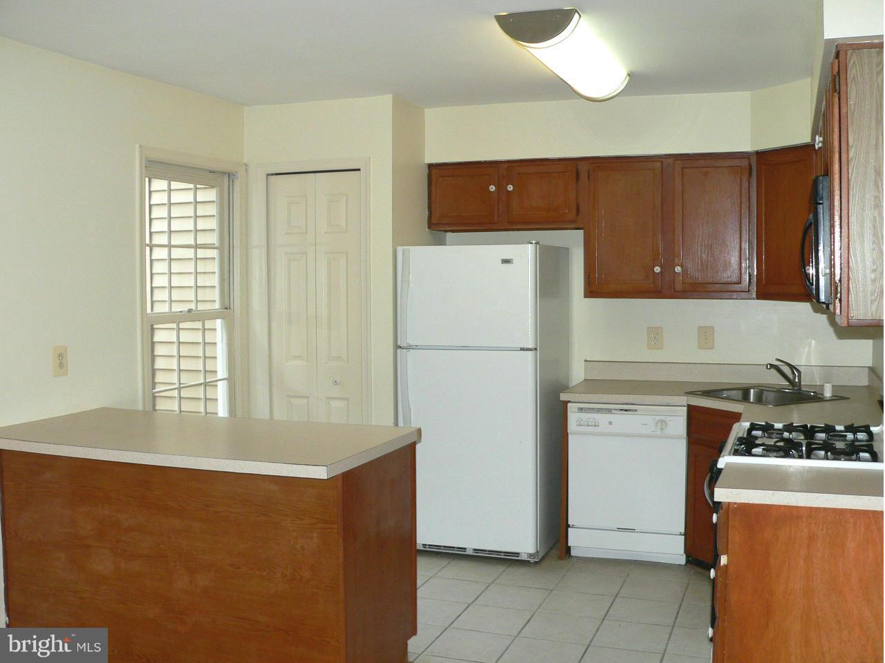 LITTLE ROCKY RUN - Residential Lease