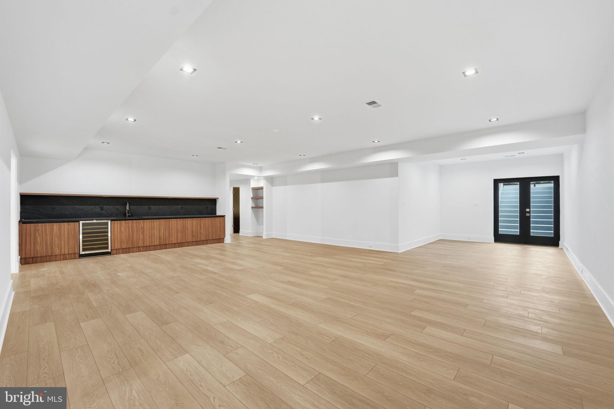 BROYHILL LANGLEY ESTATES - Residential