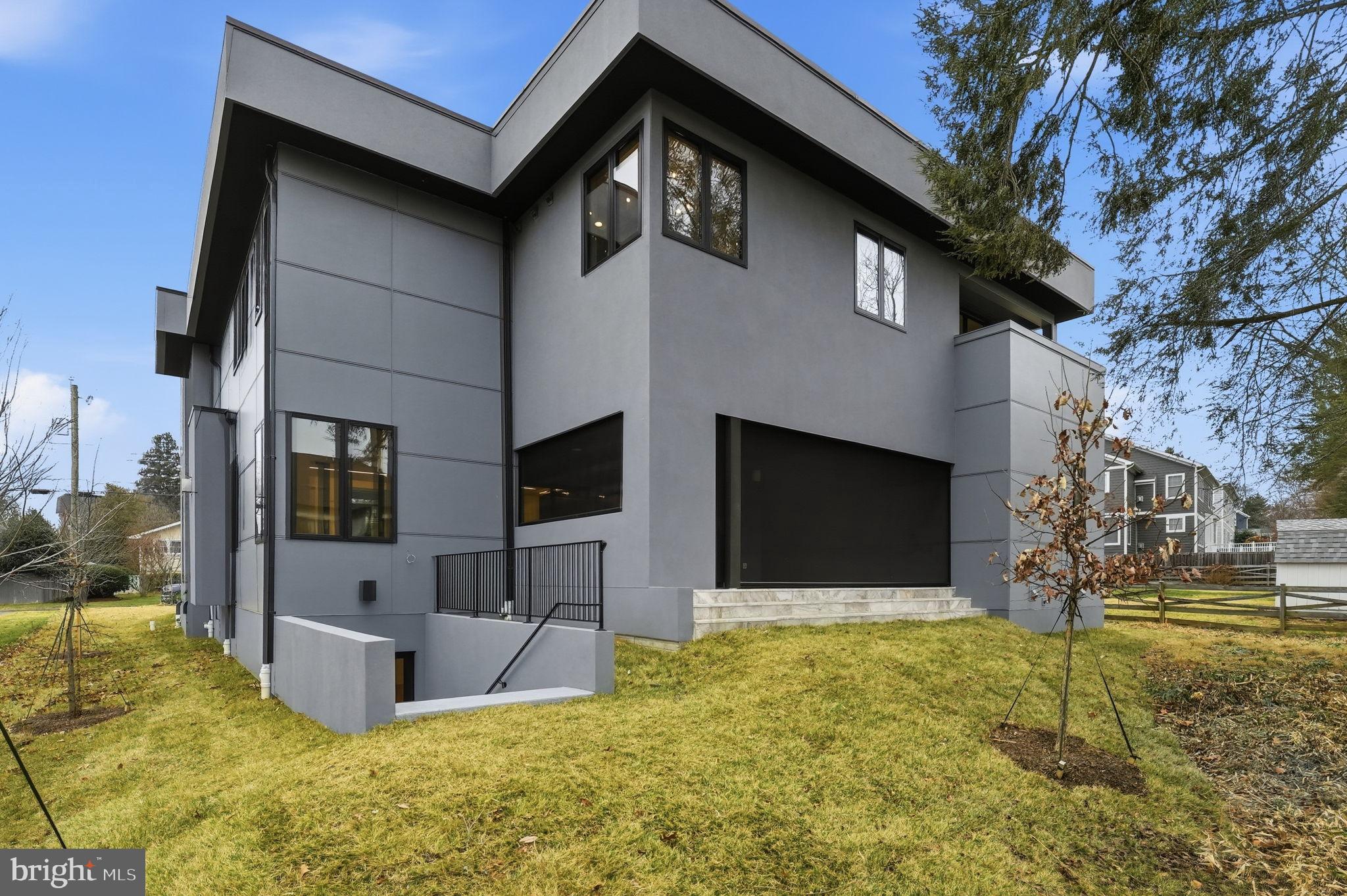 BROYHILL LANGLEY ESTATES - Residential