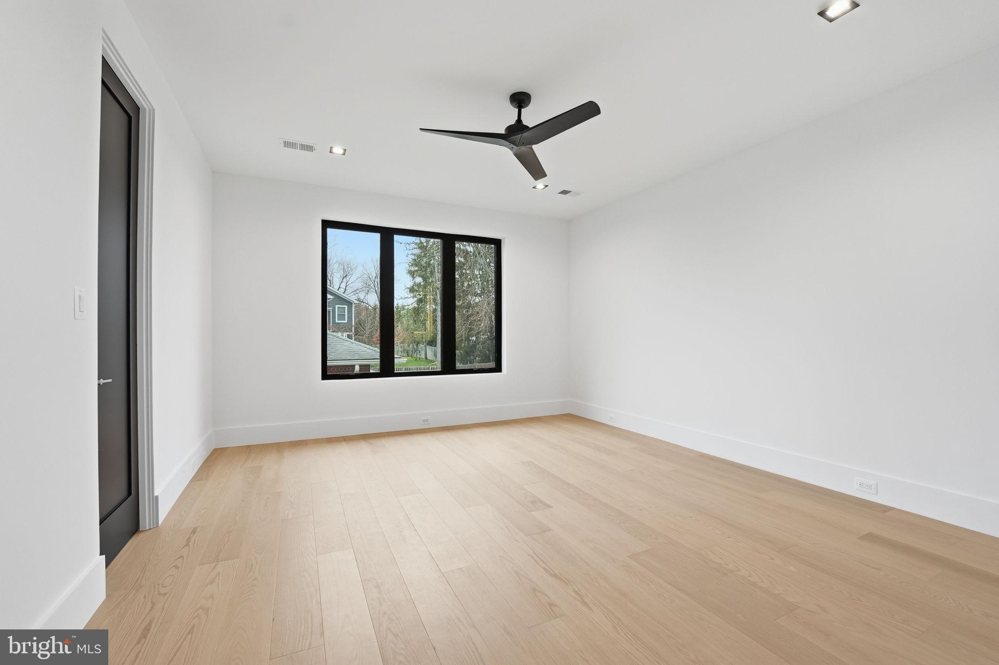 BROYHILL LANGLEY ESTATES - Residential