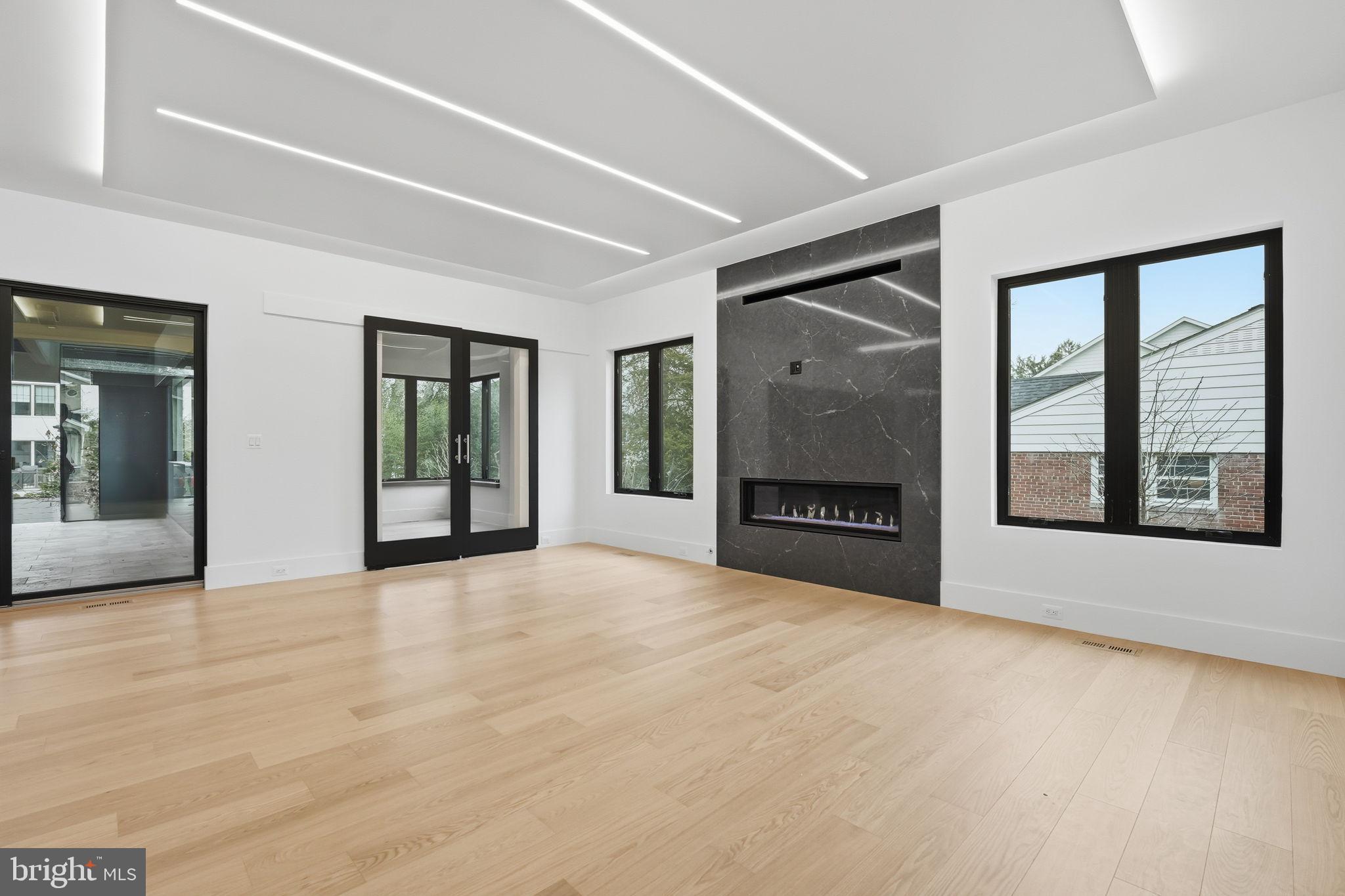 BROYHILL LANGLEY ESTATES - Residential