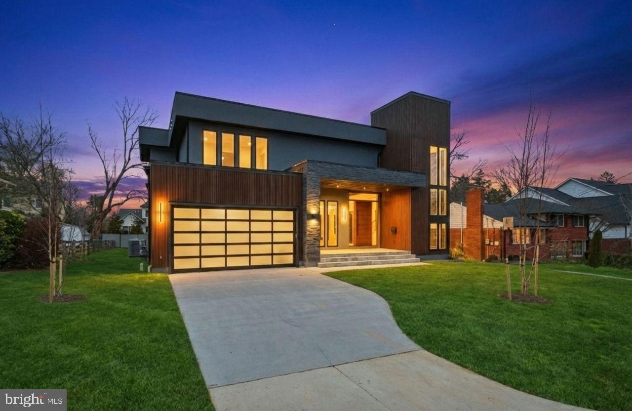 BROYHILL LANGLEY ESTATES - Residential