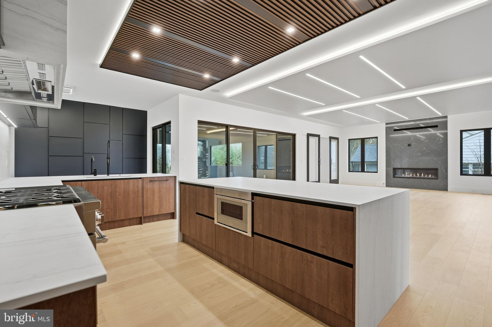 BROYHILL LANGLEY ESTATES - Residential