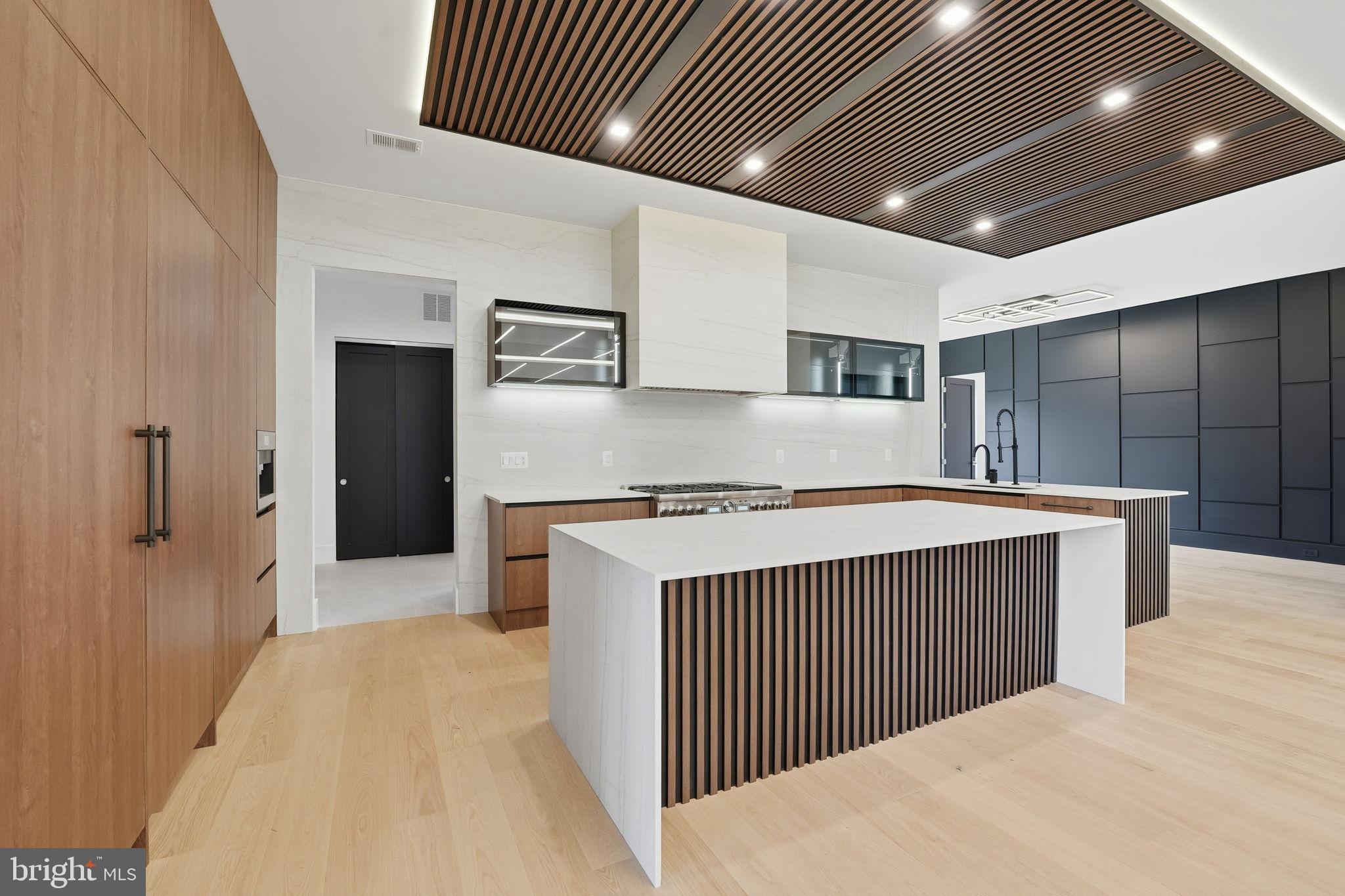 BROYHILL LANGLEY ESTATES - Residential