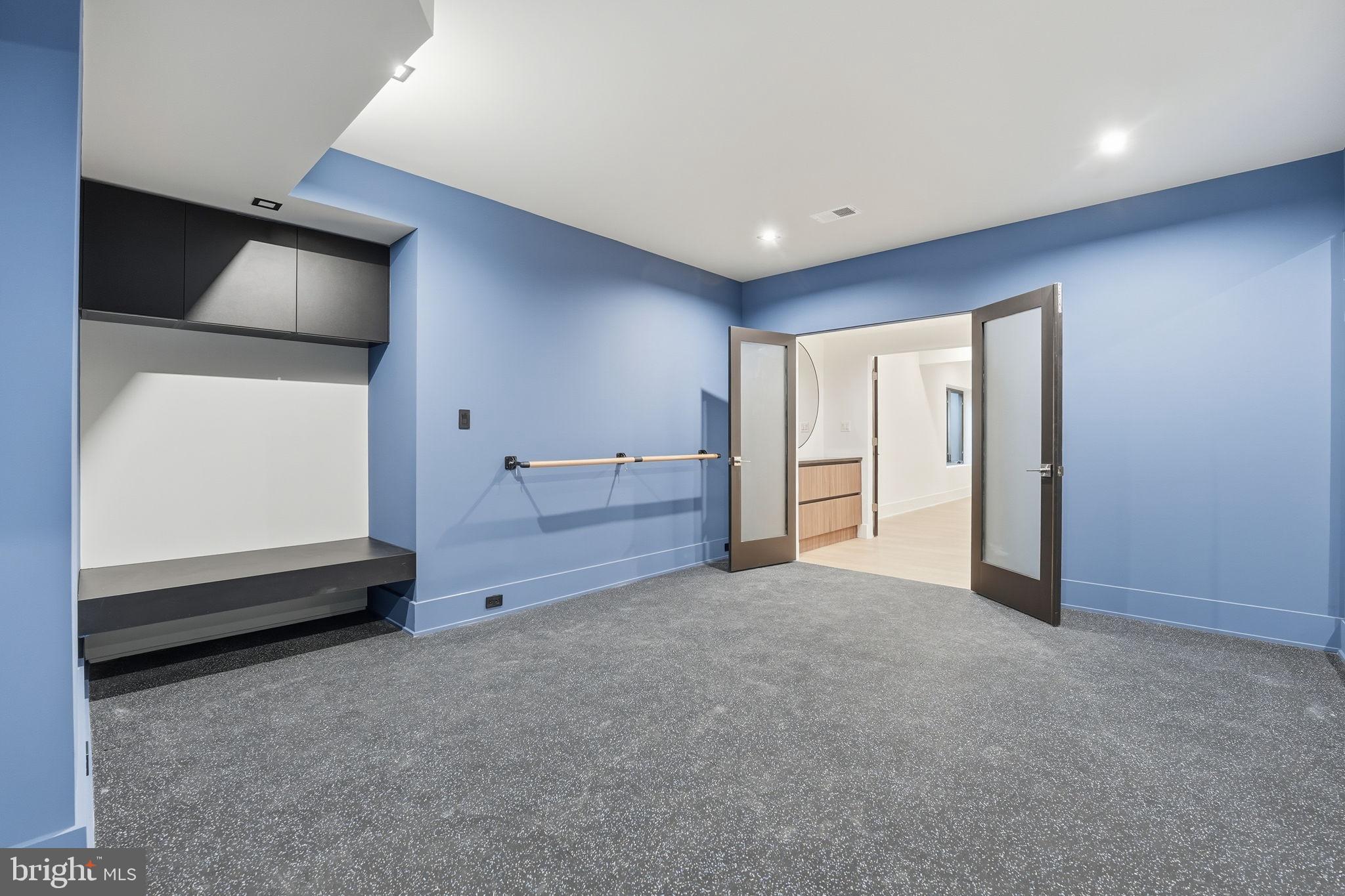 BROYHILL LANGLEY ESTATES - Residential