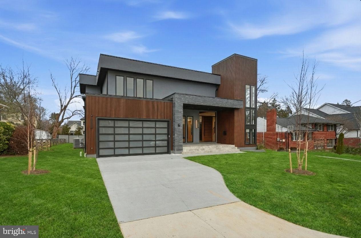 BROYHILL LANGLEY ESTATES - Residential