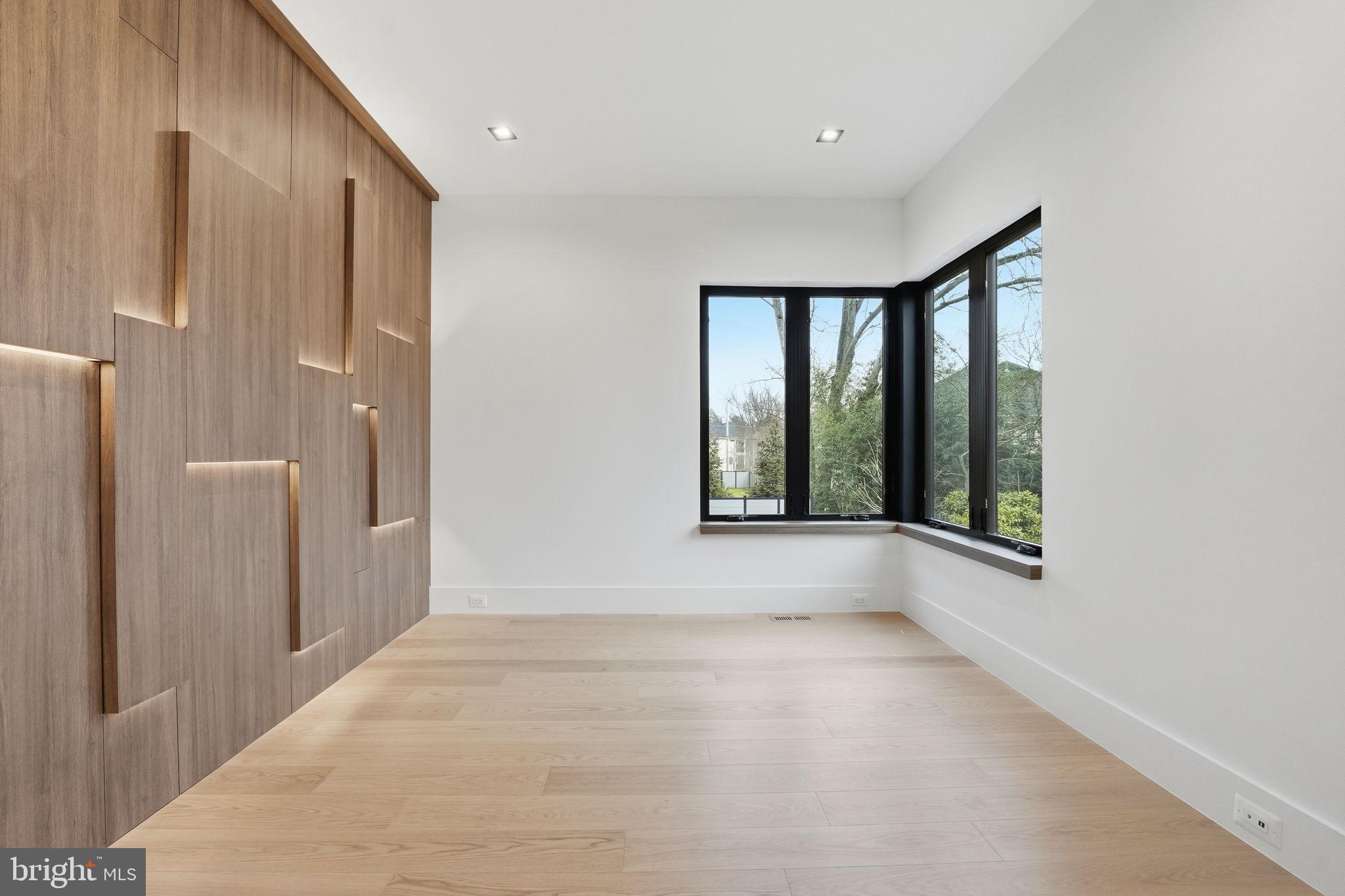 BROYHILL LANGLEY ESTATES - Residential