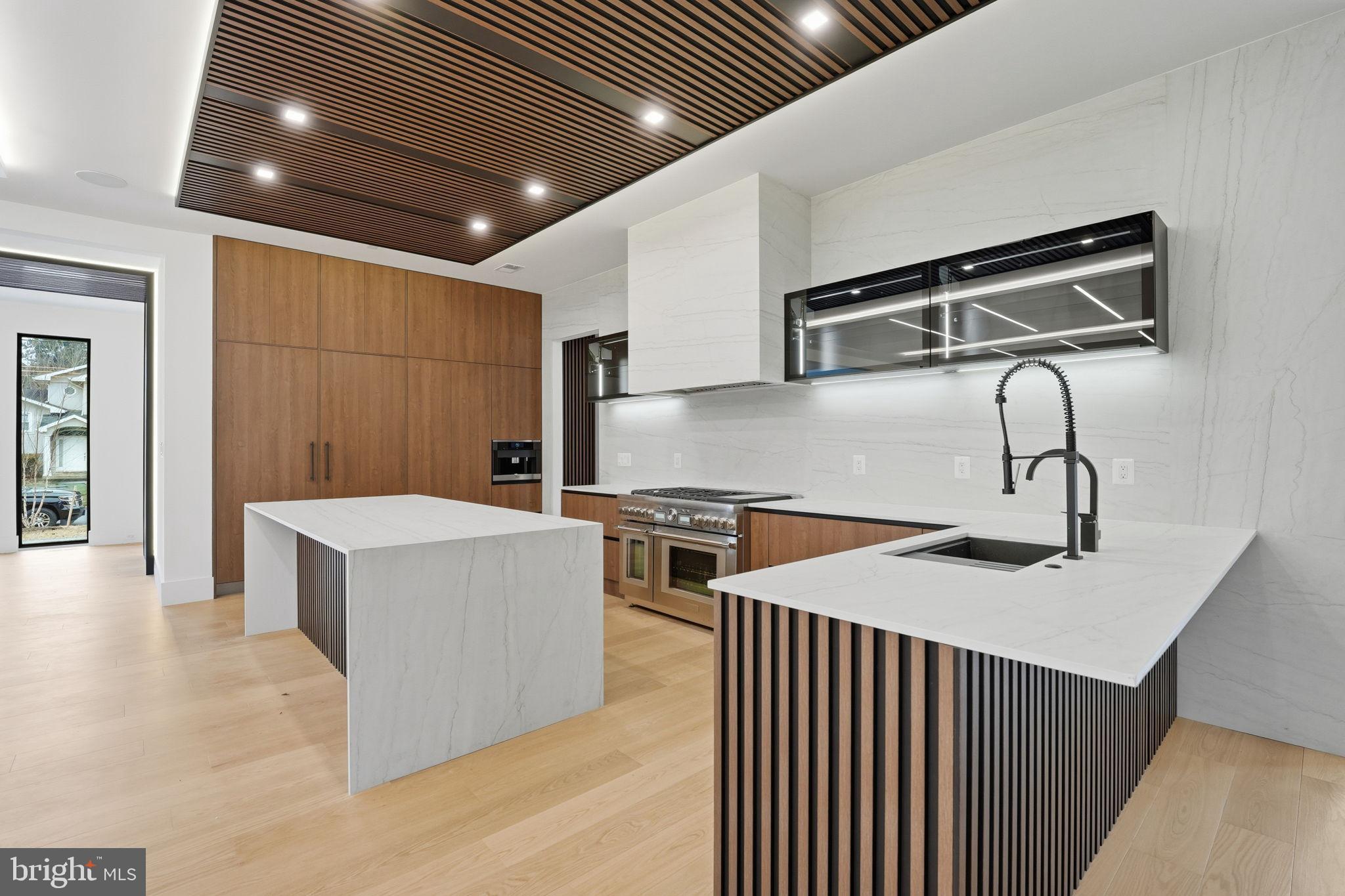 BROYHILL LANGLEY ESTATES - Residential