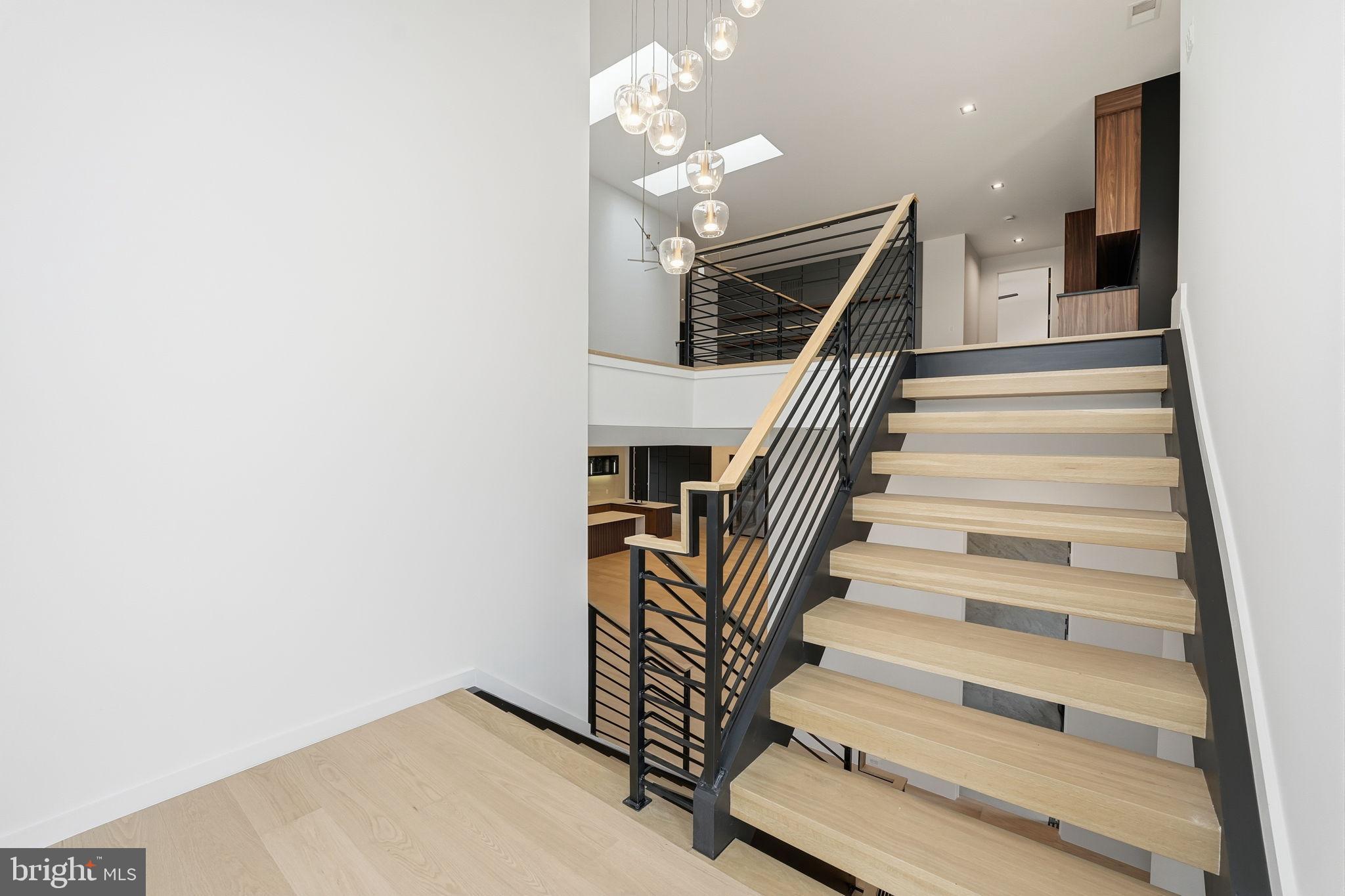 BROYHILL LANGLEY ESTATES - Residential