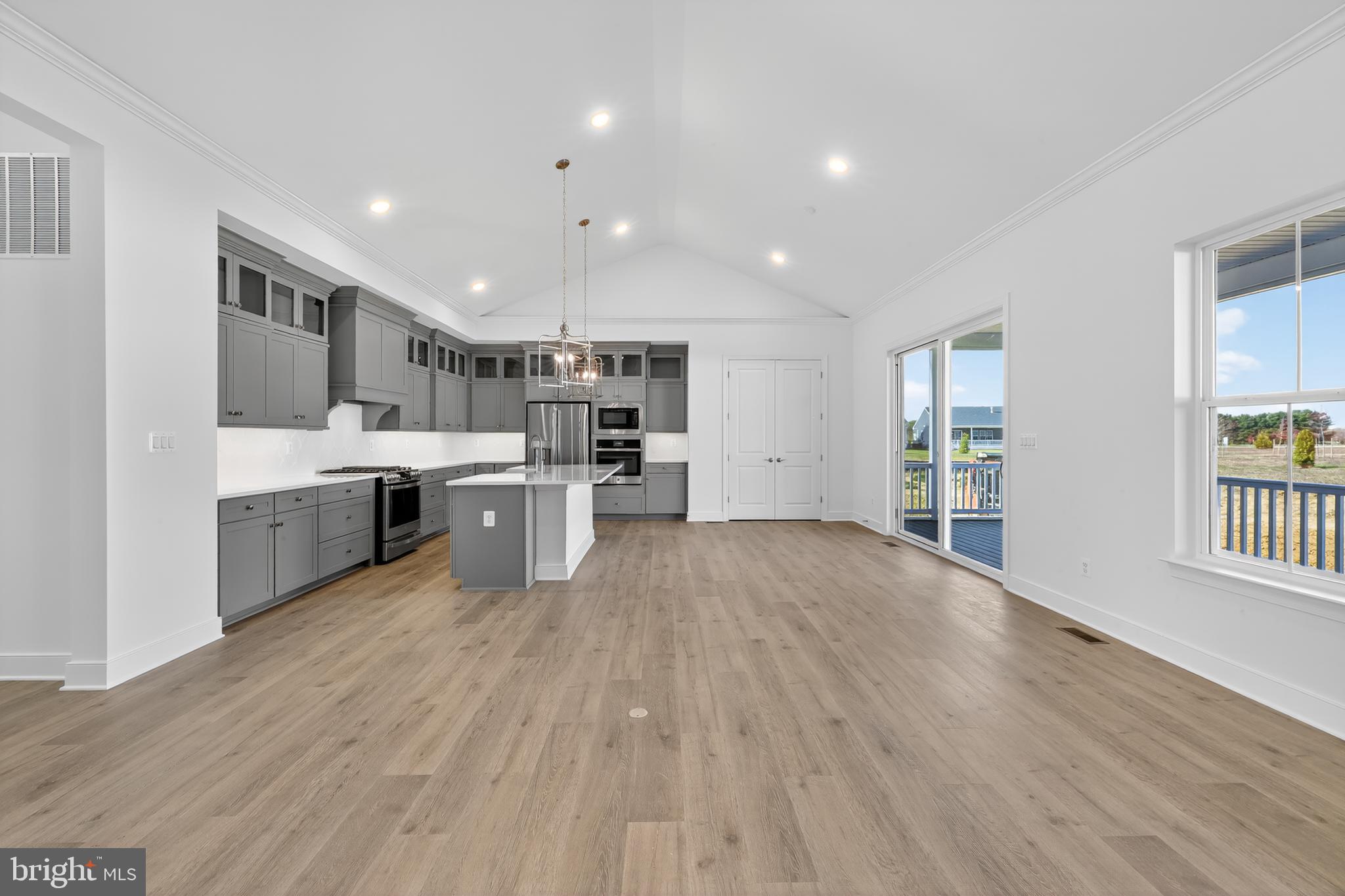 1521 LESTERFIELD WAY