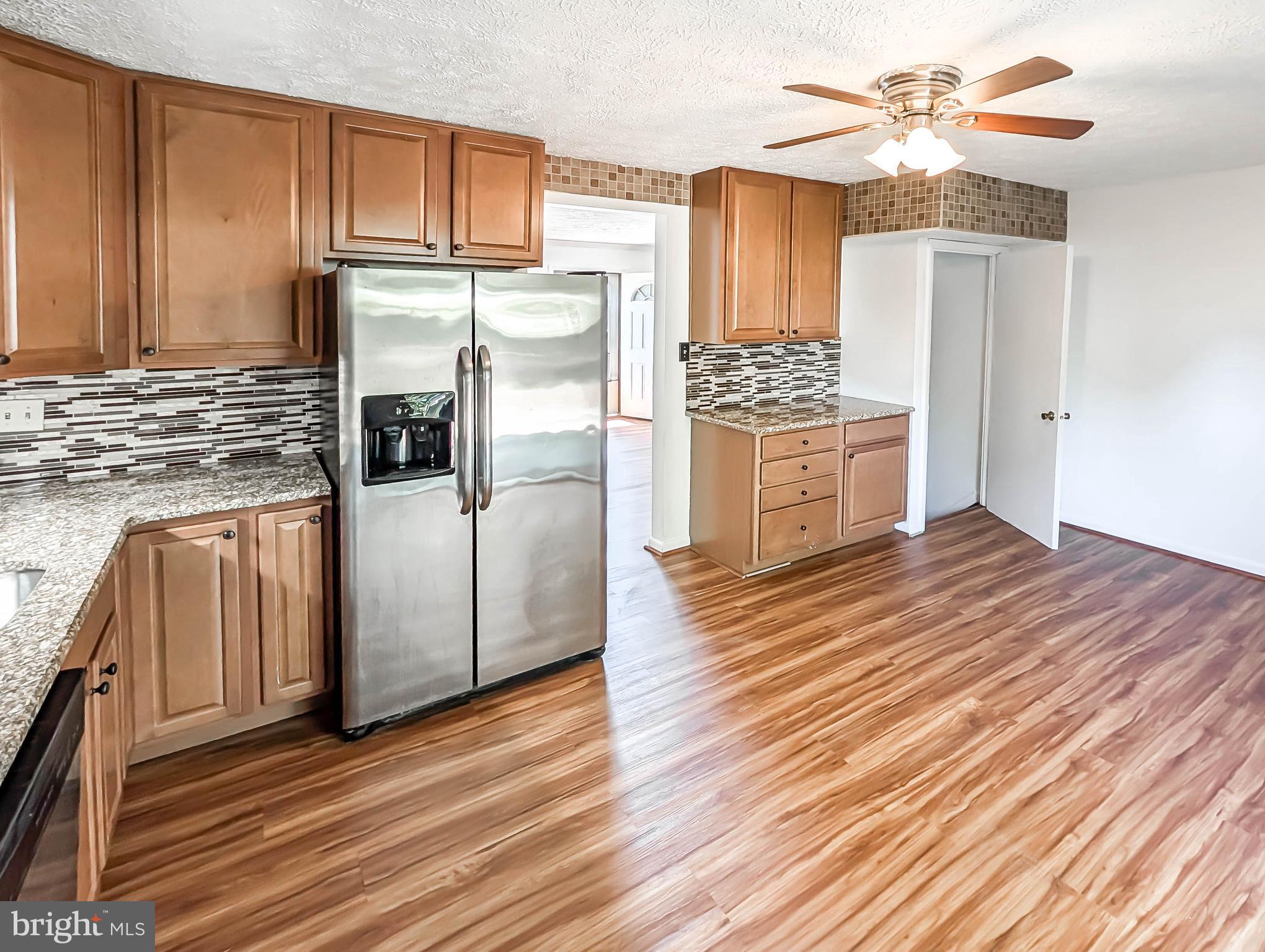 HARFORD SQUARE - Residential