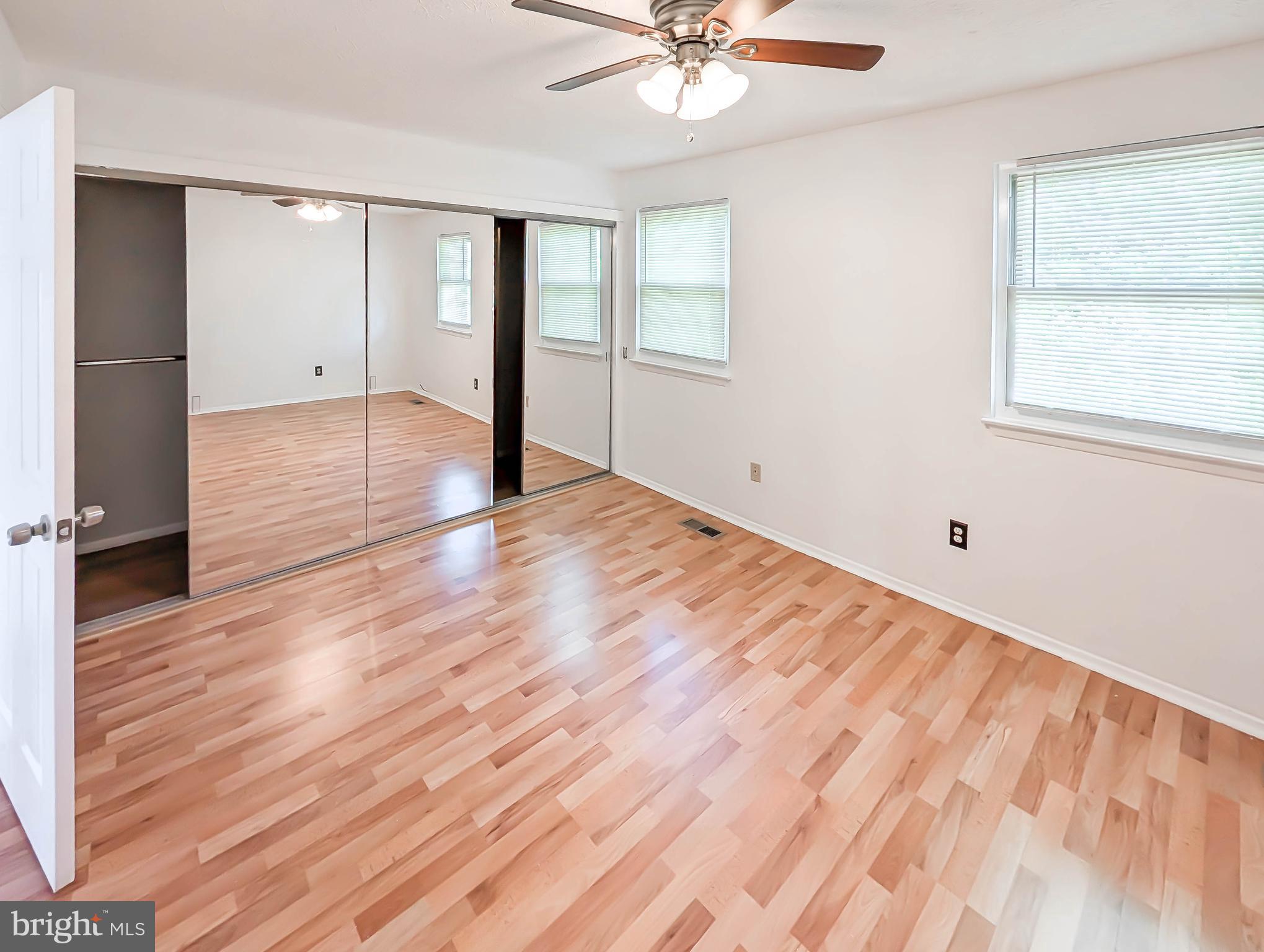 HARFORD SQUARE - Residential