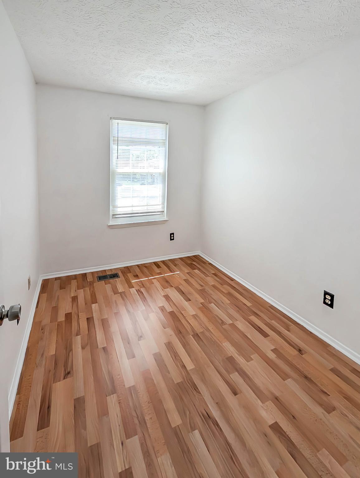 HARFORD SQUARE - Residential