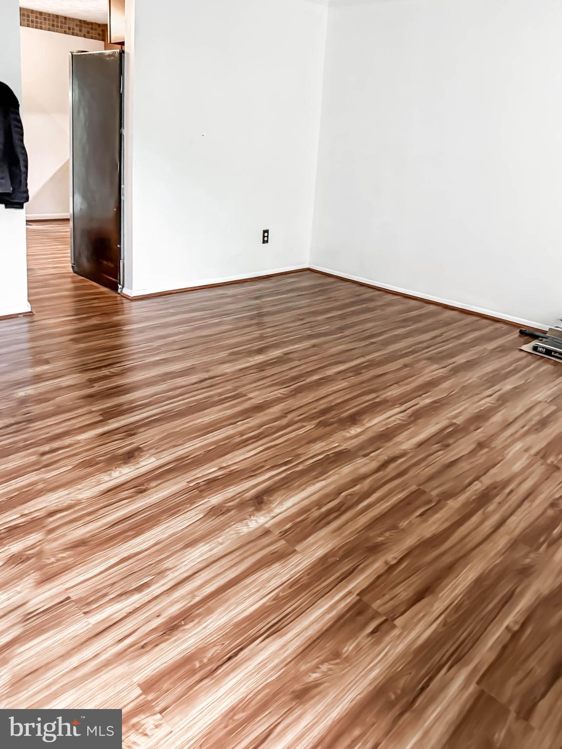 HARFORD SQUARE - Residential