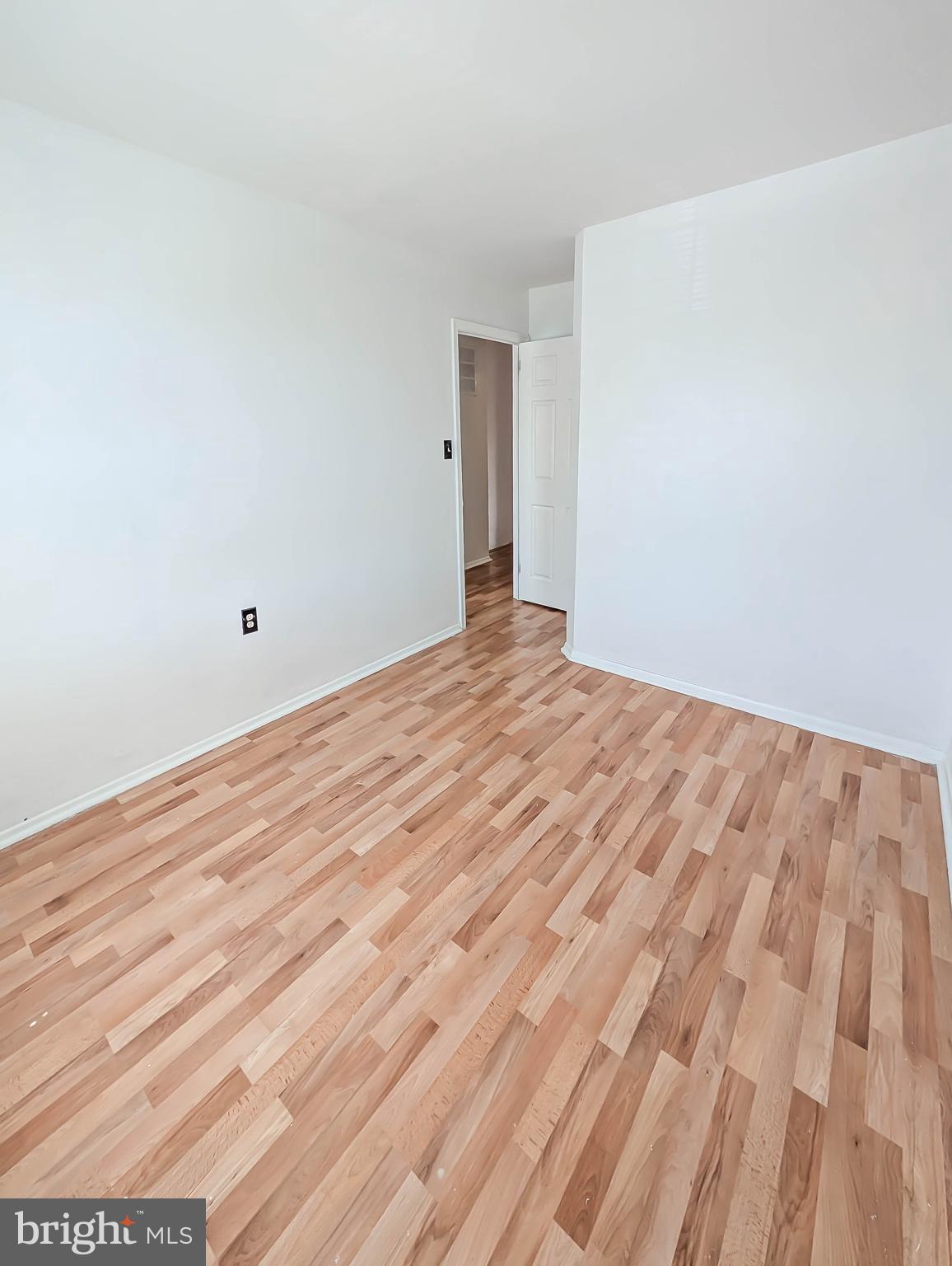 HARFORD SQUARE - Residential