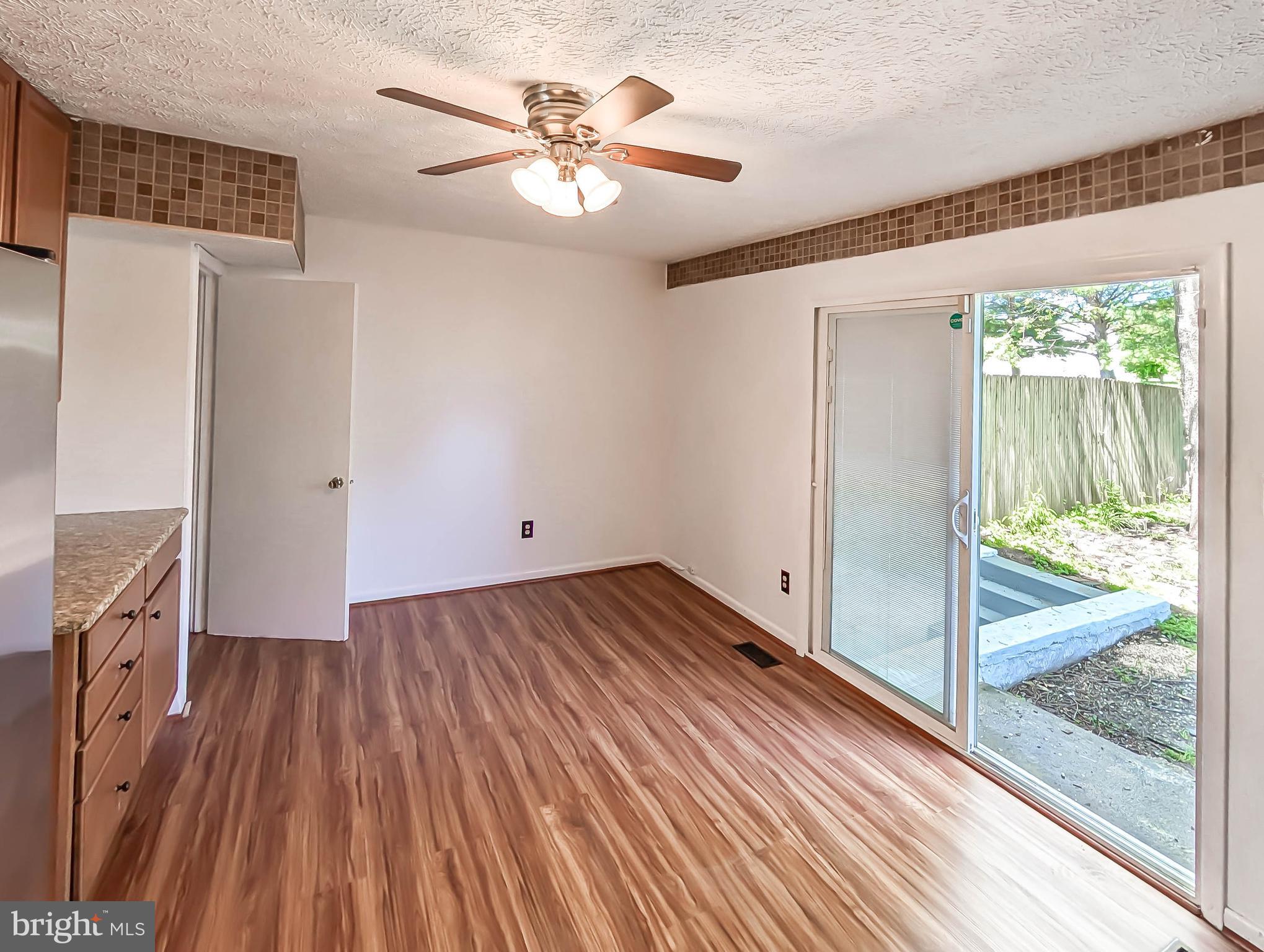 HARFORD SQUARE - Residential