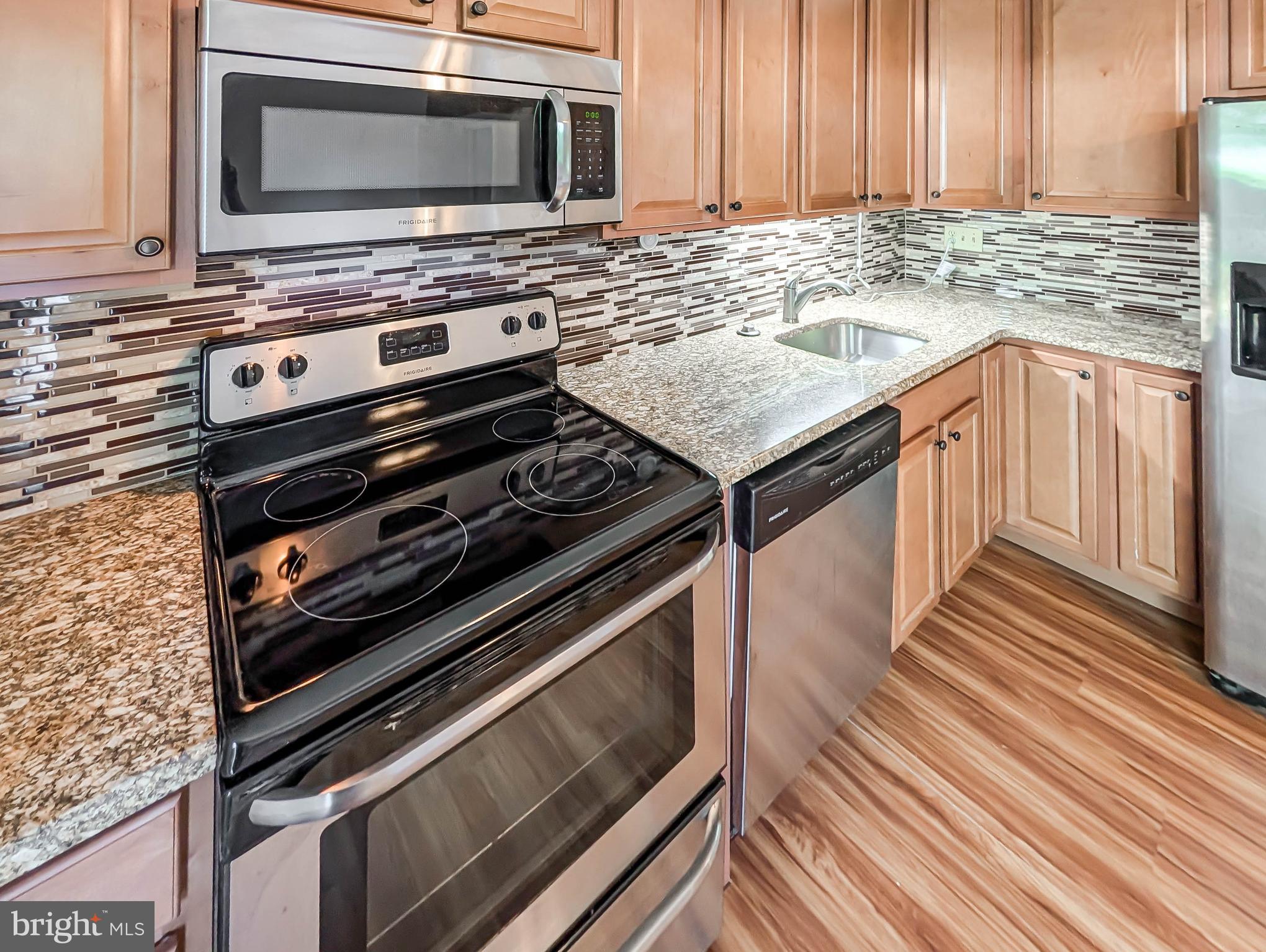 HARFORD SQUARE - Residential
