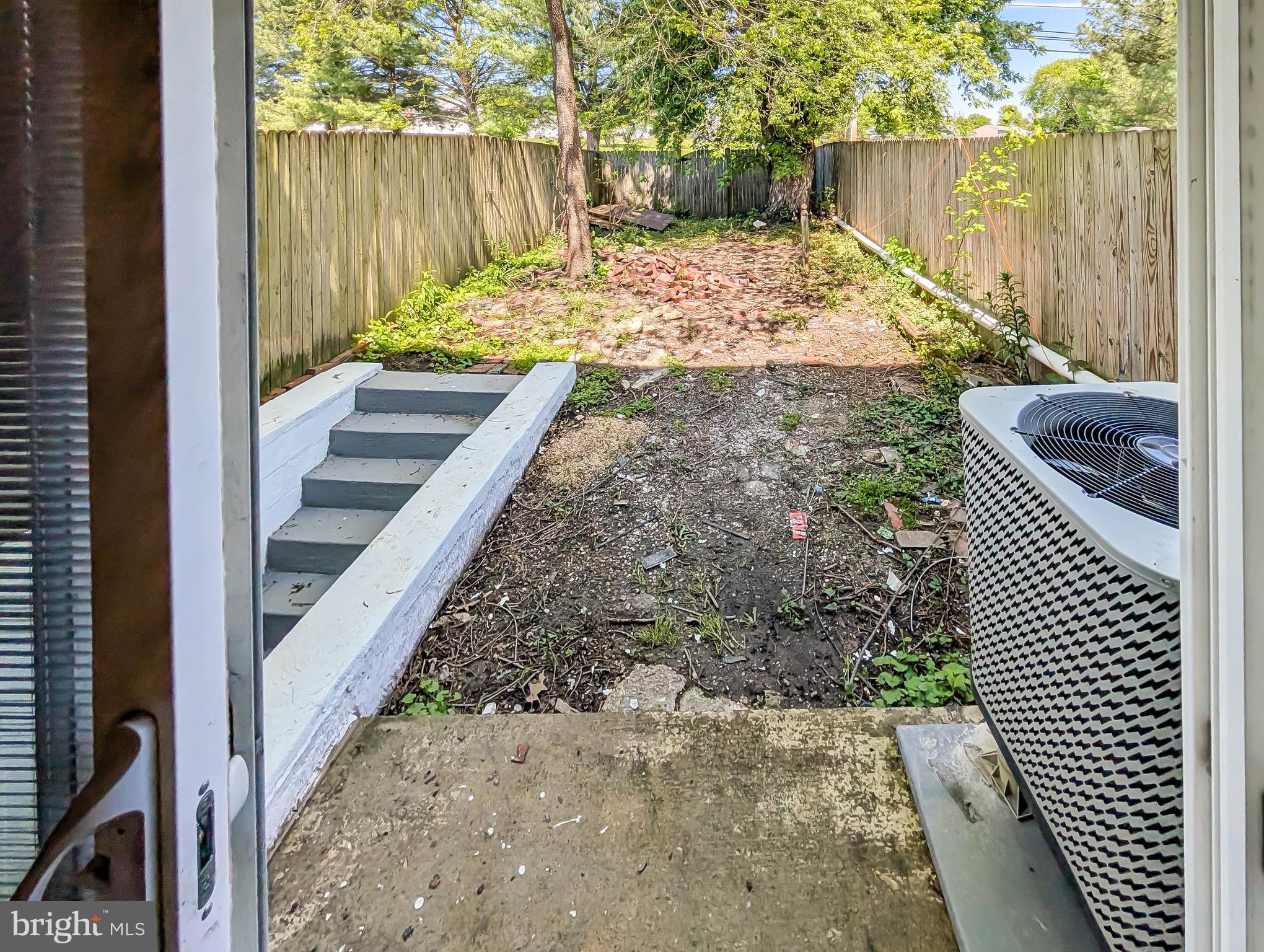 HARFORD SQUARE - Residential