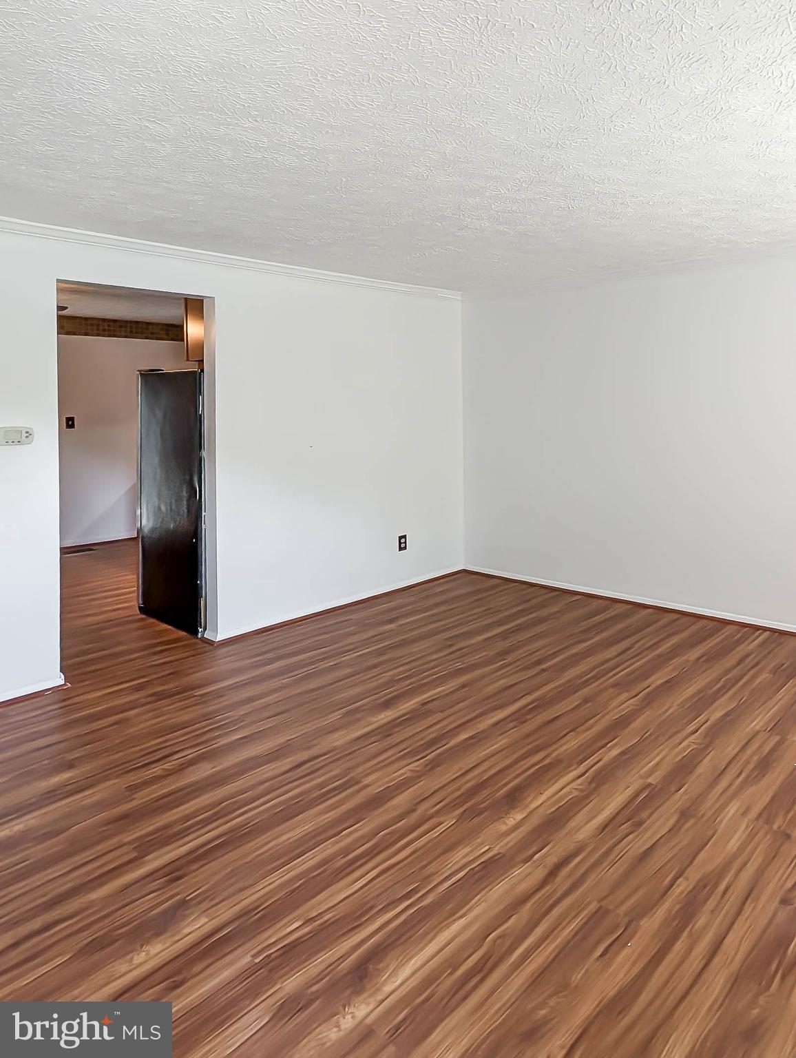 HARFORD SQUARE - Residential