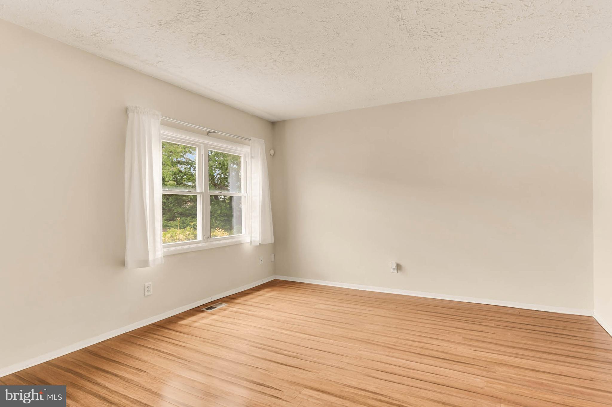 2053 WINTERGREEN PLACE