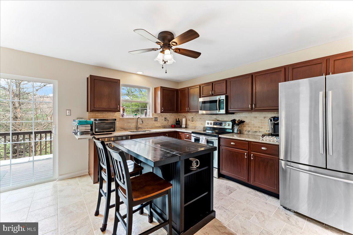 SPRING BROOK VILLAGE - Residential