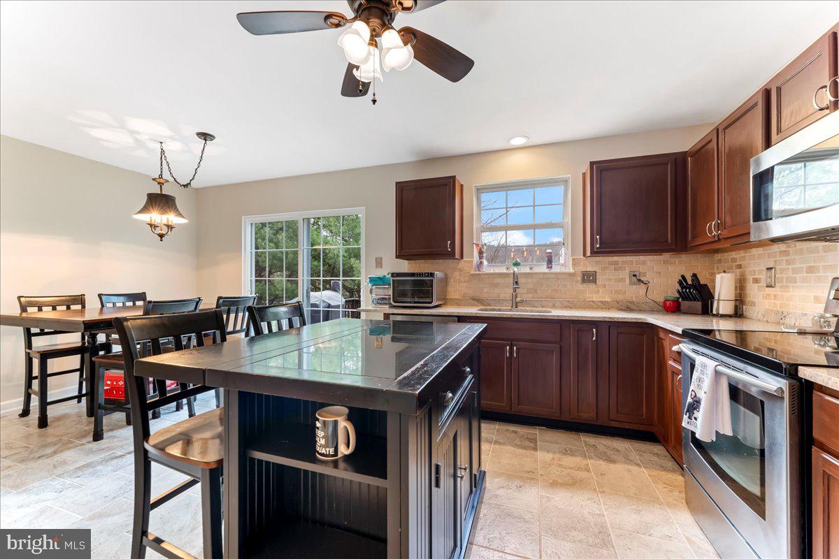 SPRING BROOK VILLAGE - Residential