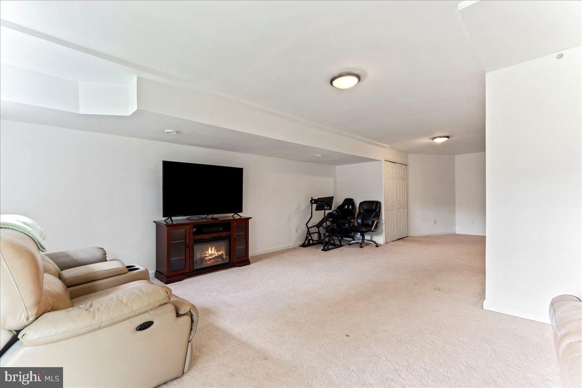 SPRING BROOK VILLAGE - Residential