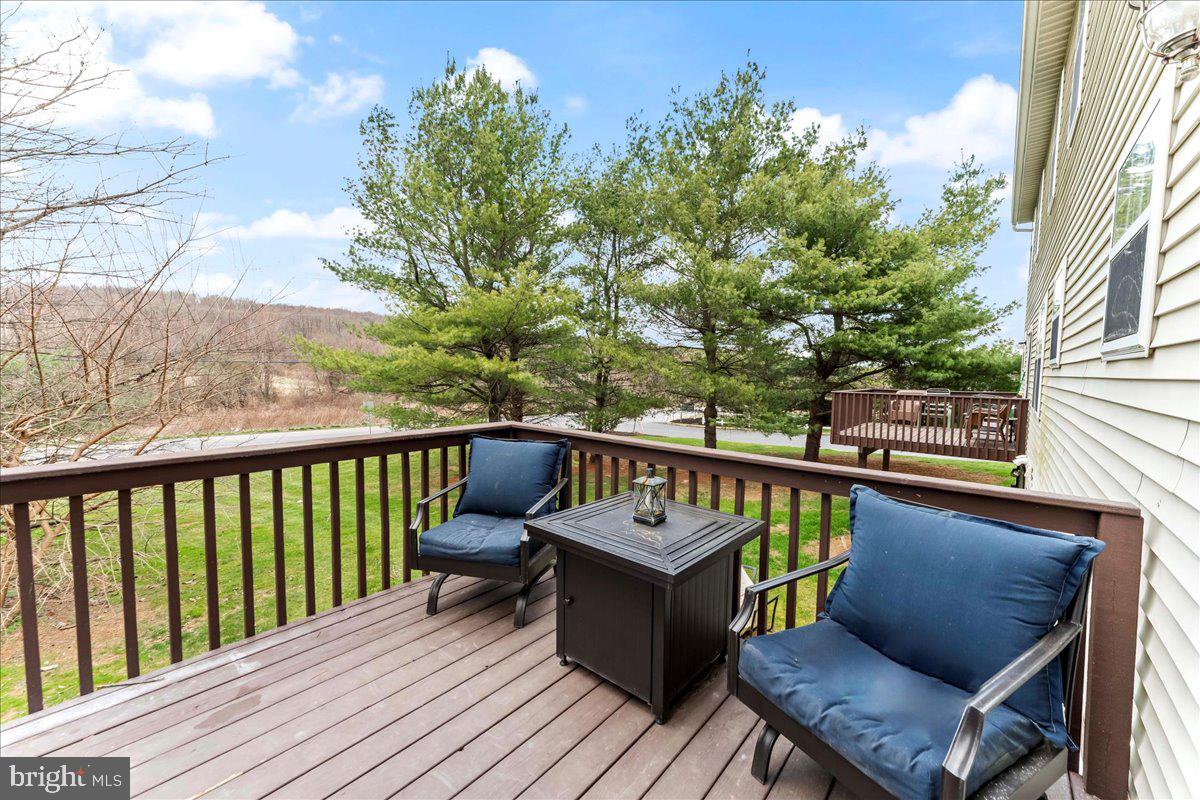 SPRING BROOK VILLAGE - Residential