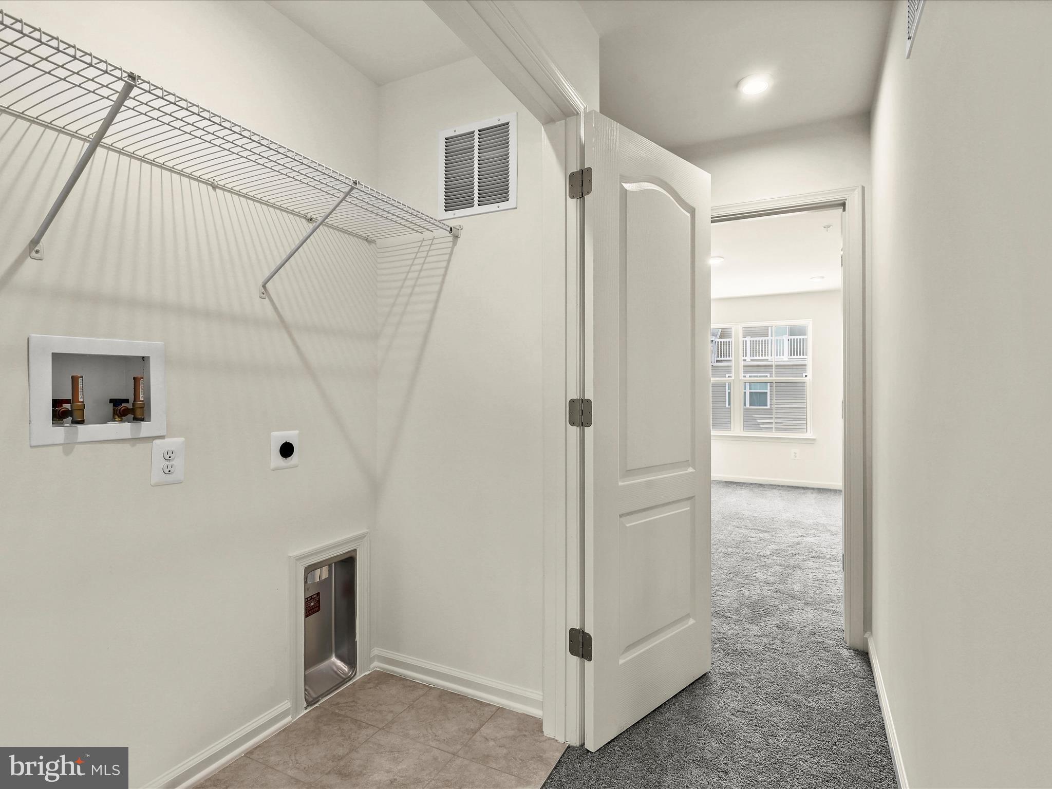 LONG GATE - Residential Lease