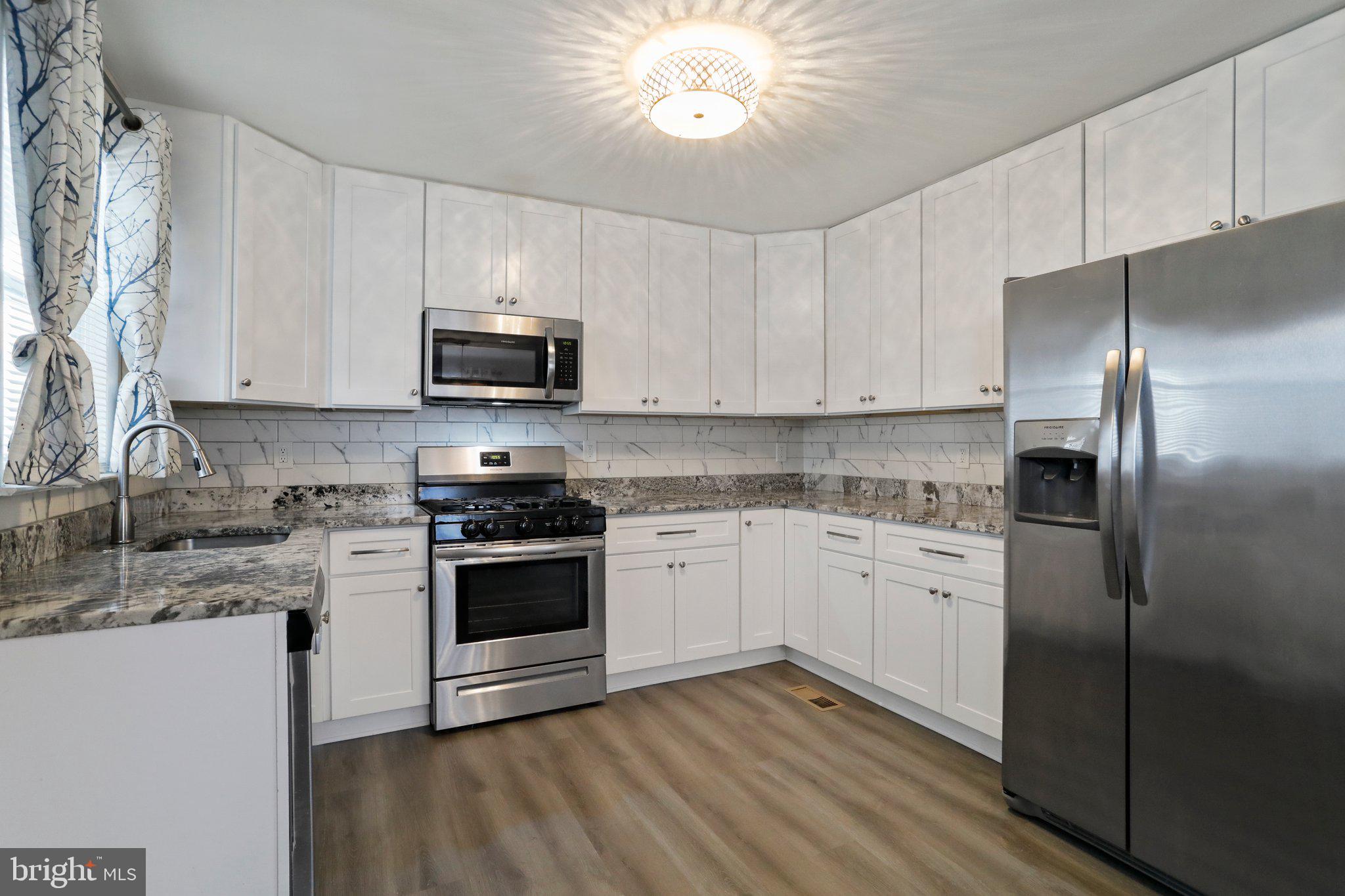 CATONSVILLE MANOR - Residential