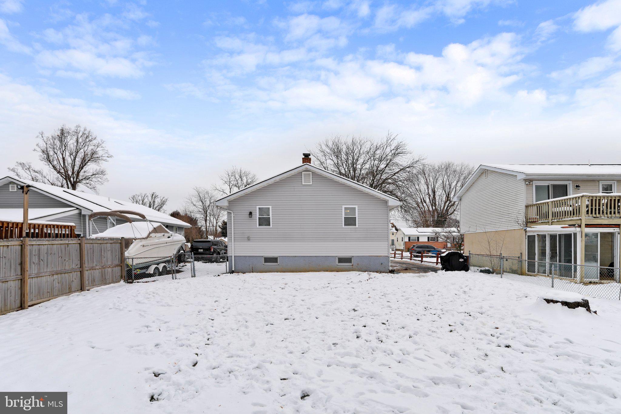 CATONSVILLE MANOR - Residential