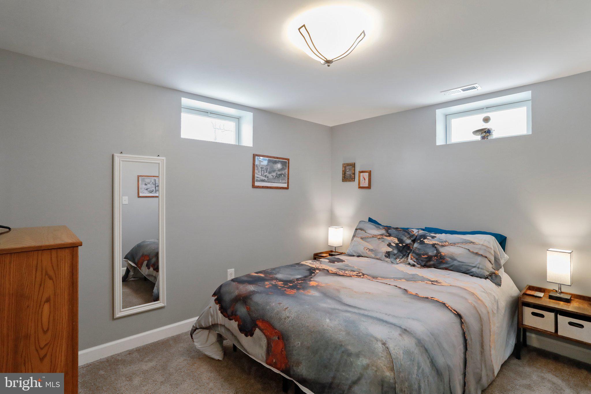 CATONSVILLE MANOR - Residential