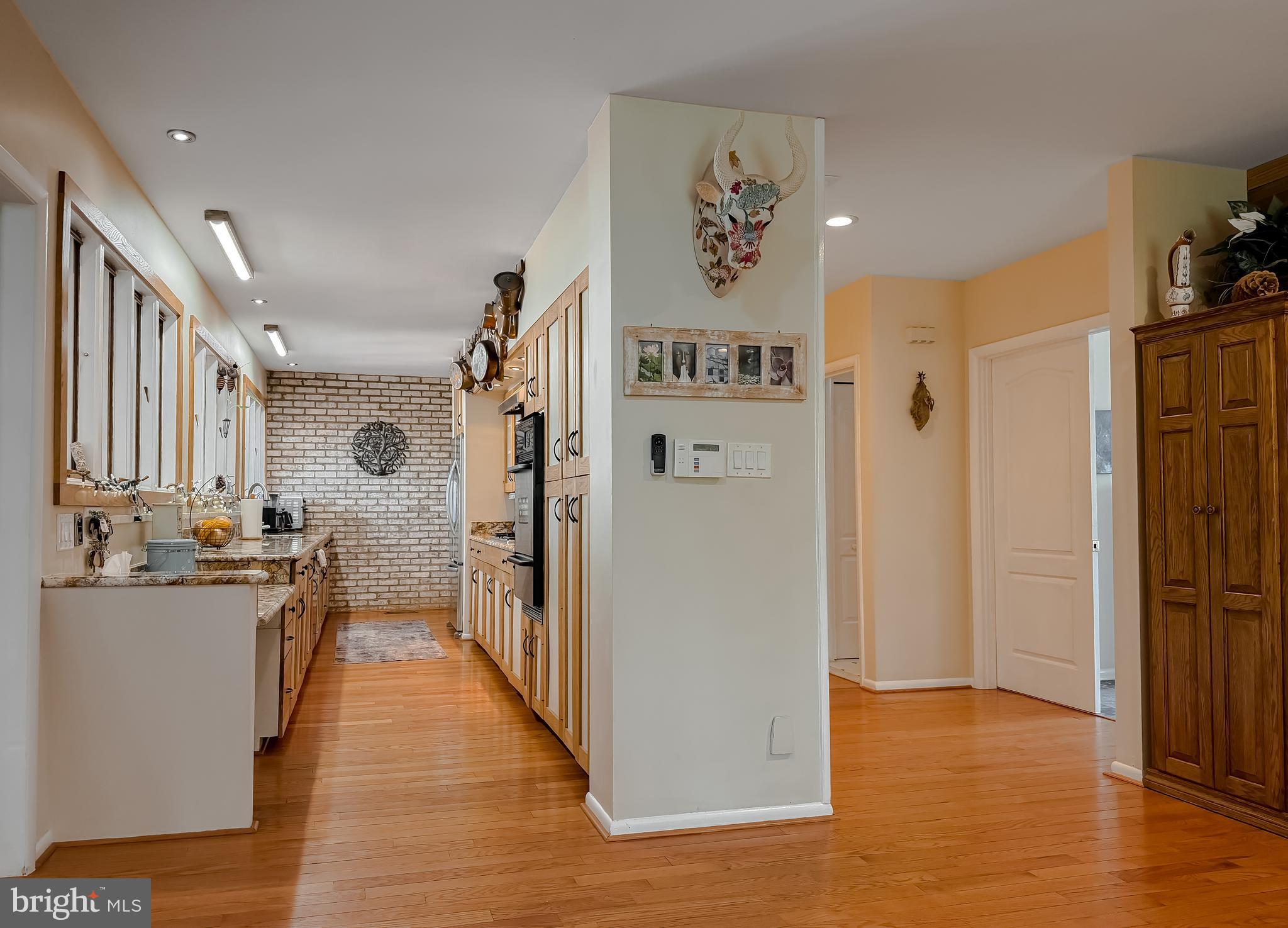 KERRICK MANOR - Residential