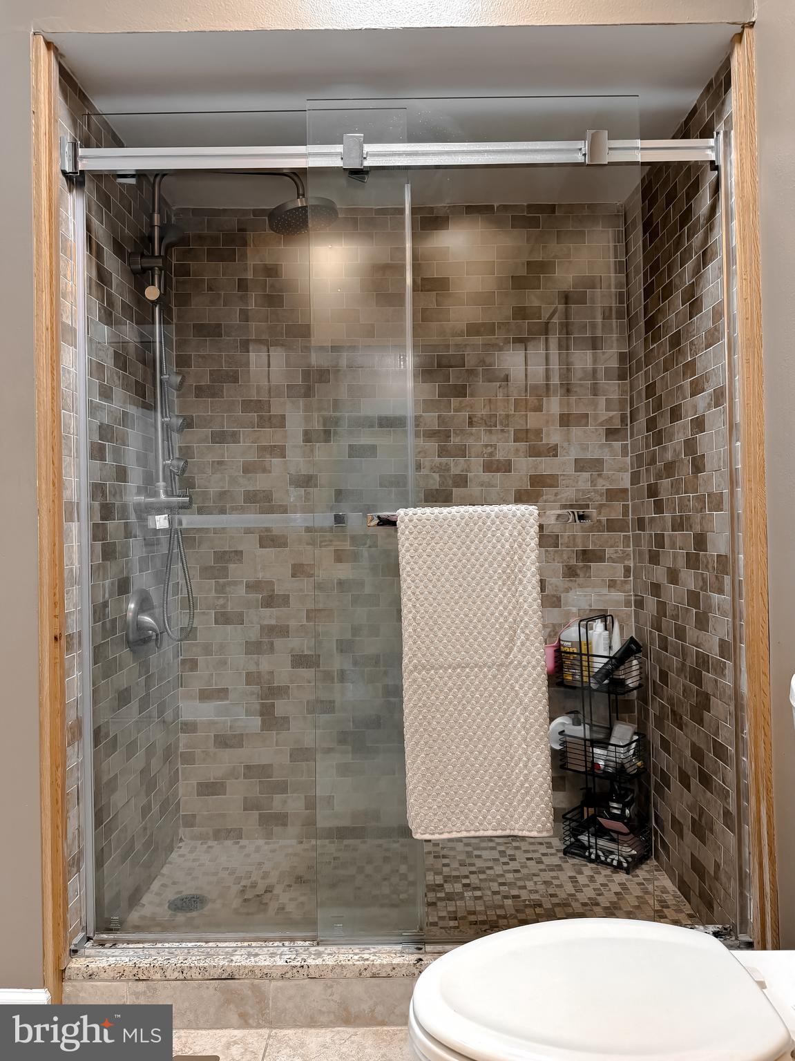 KERRICK MANOR - Residential