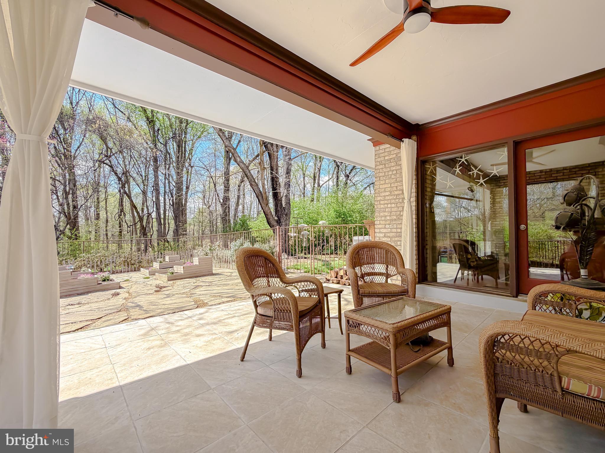 KERRICK MANOR - Residential