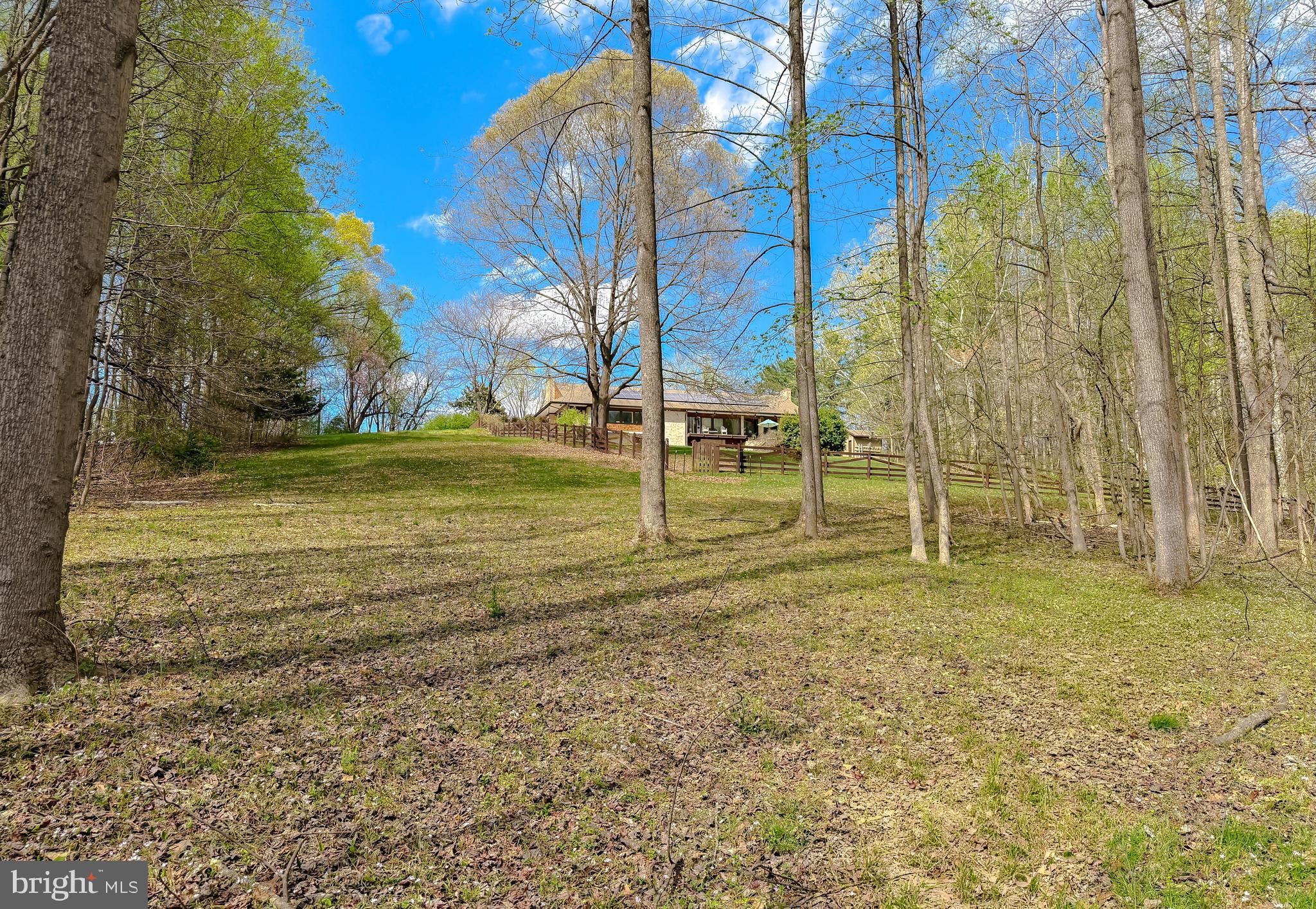 KERRICK MANOR - Residential