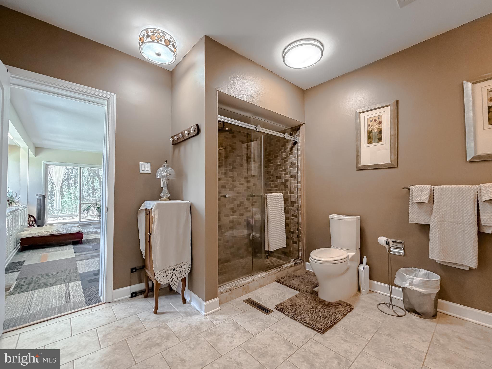 KERRICK MANOR - Residential