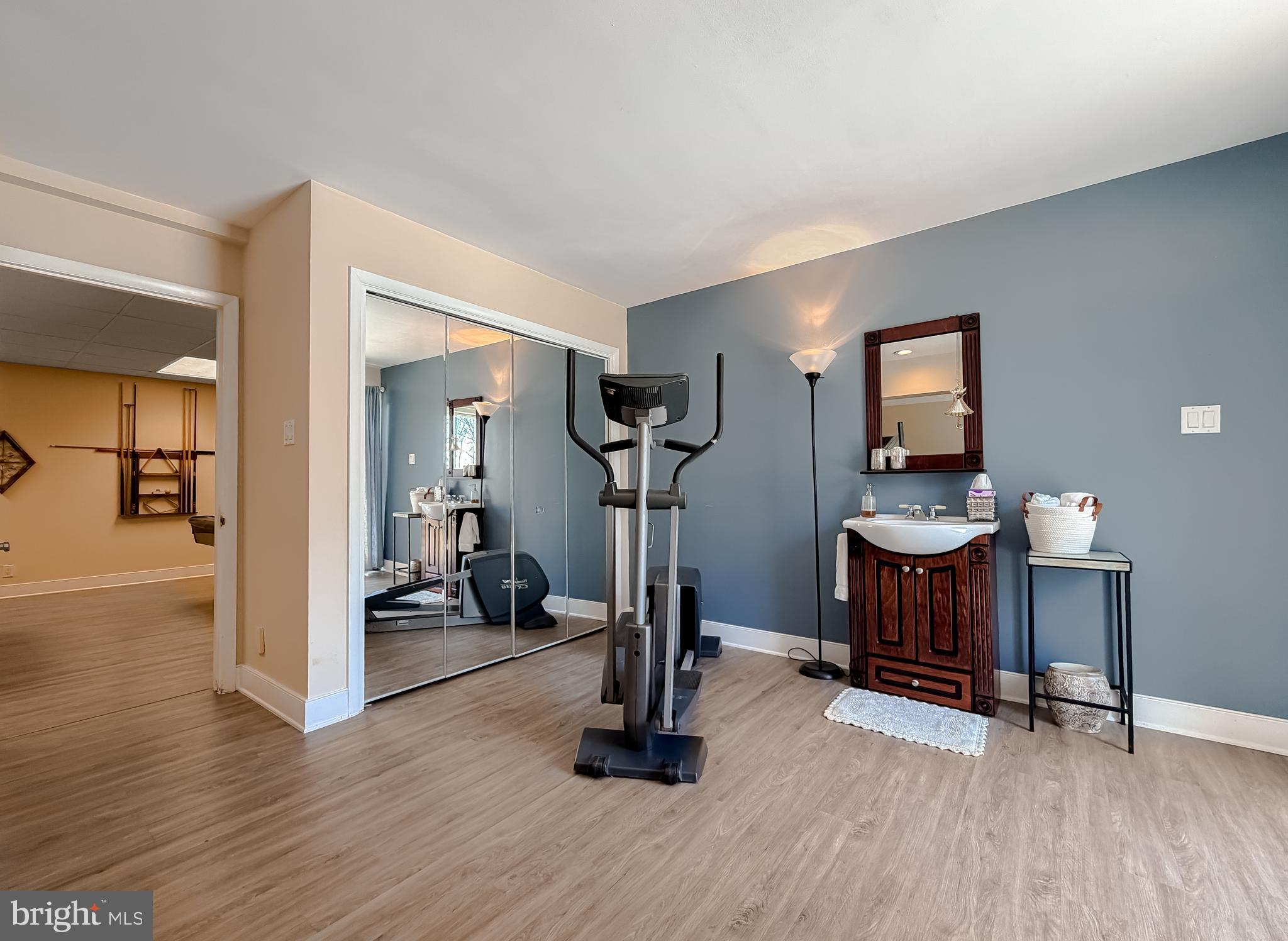 KERRICK MANOR - Residential