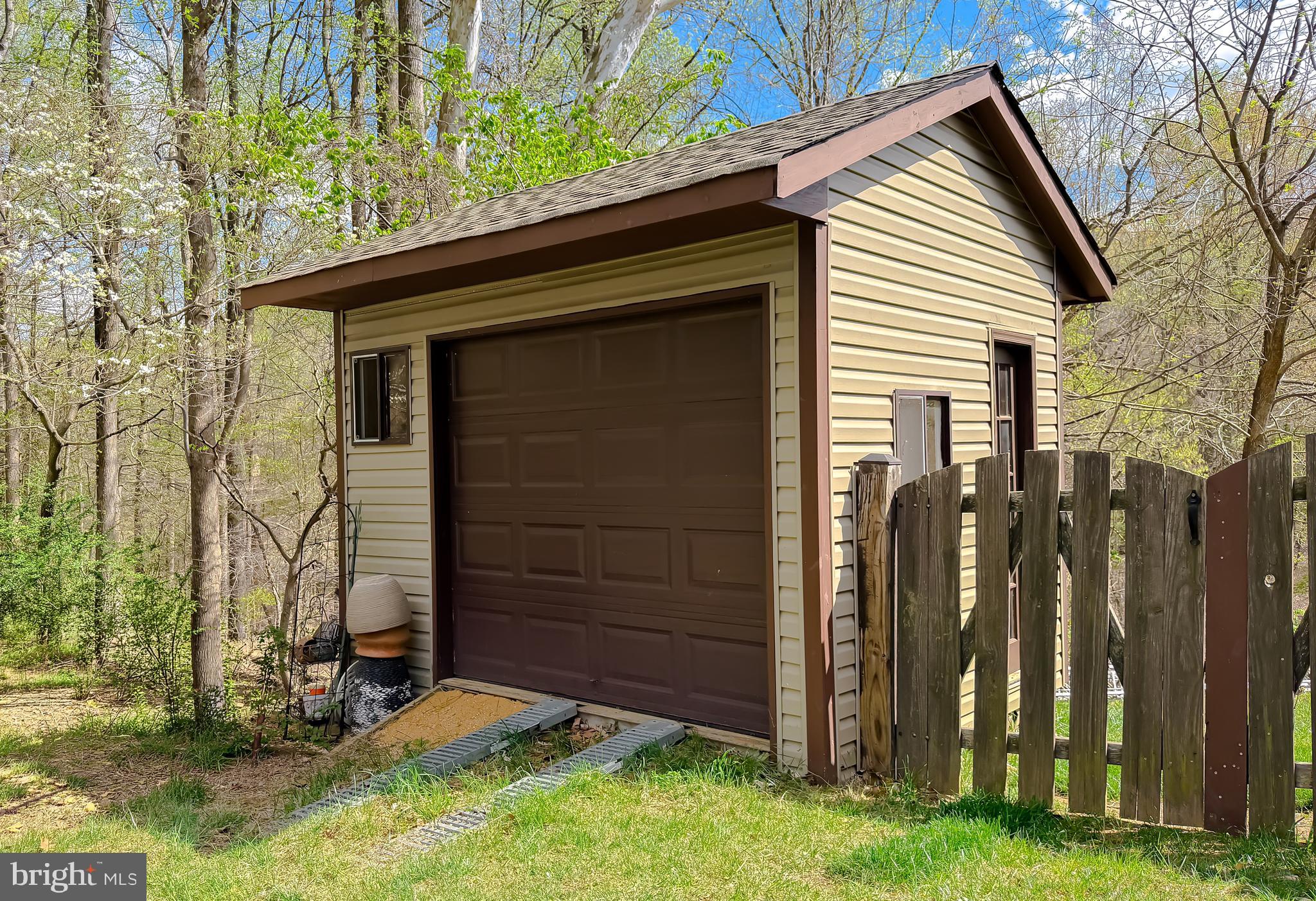 KERRICK MANOR - Residential