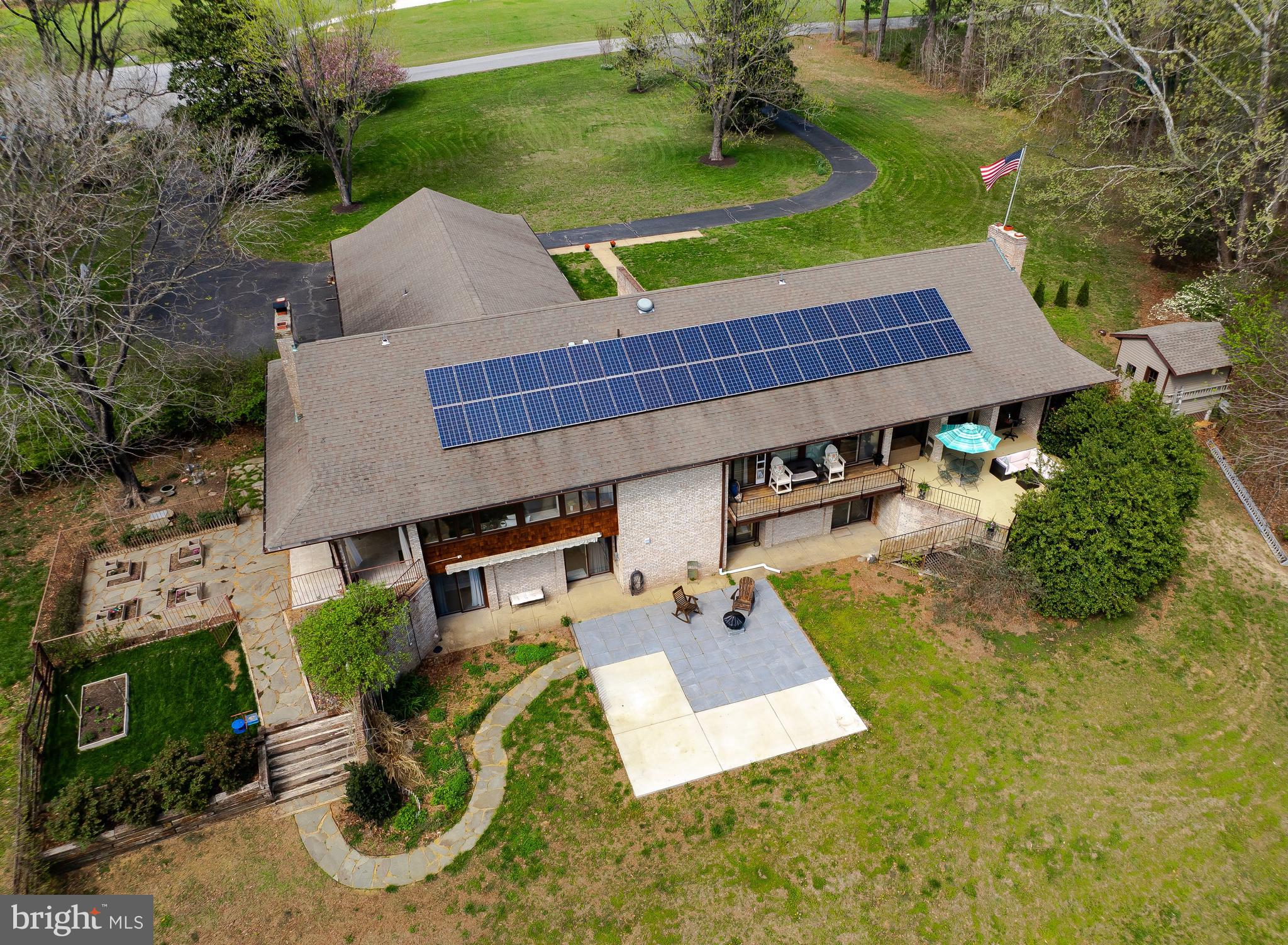 KERRICK MANOR - Residential