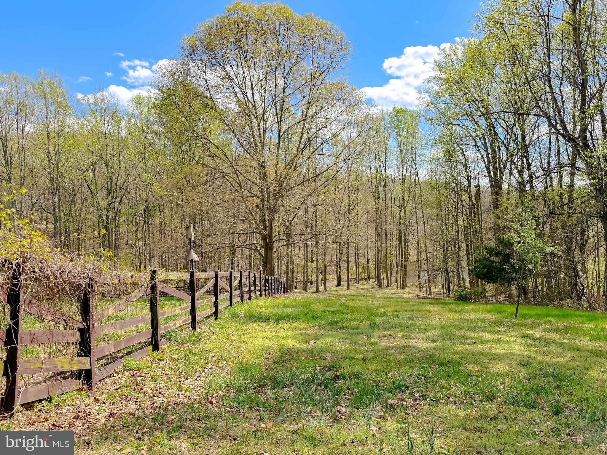 KERRICK MANOR - Residential