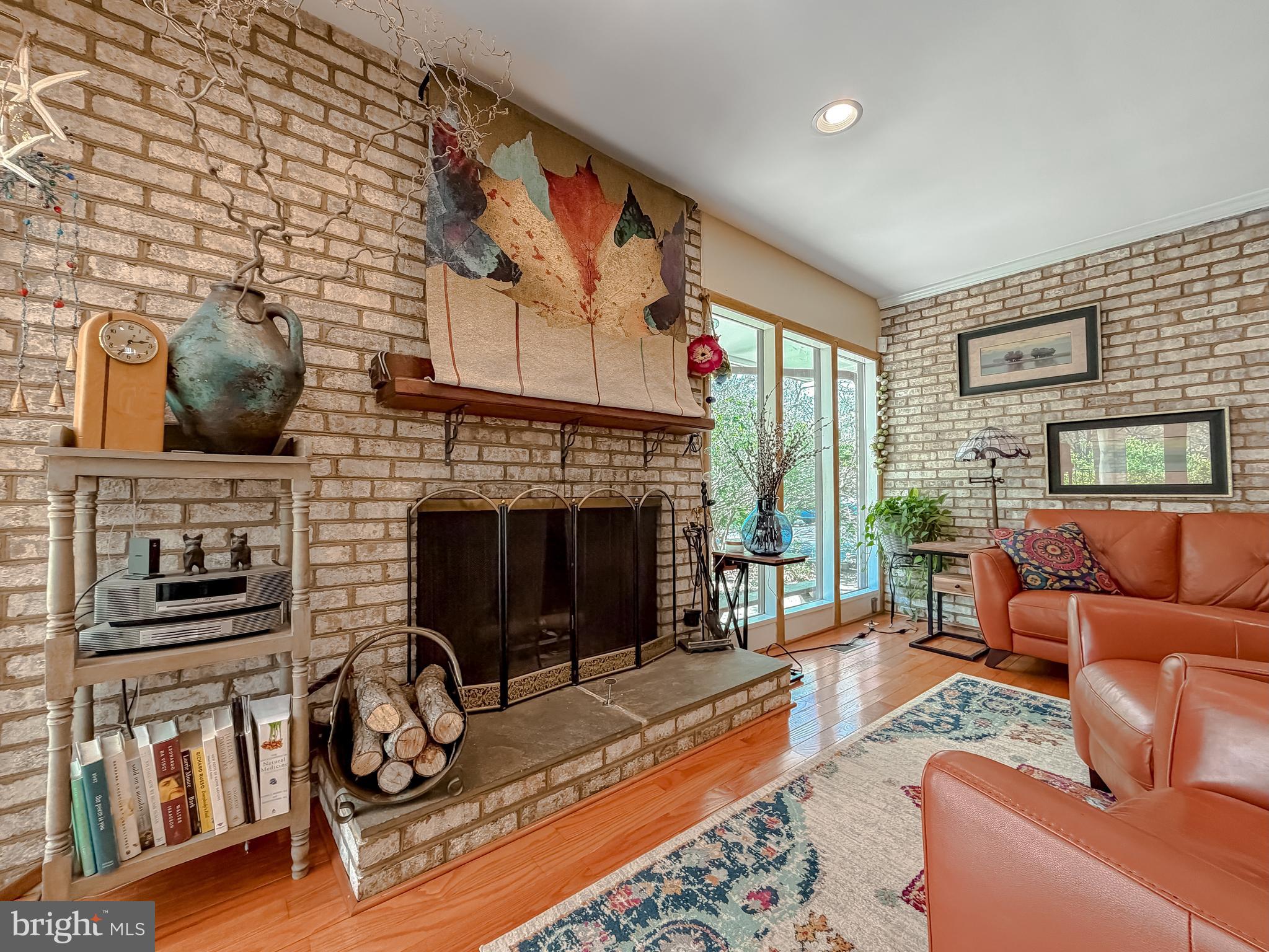 KERRICK MANOR - Residential