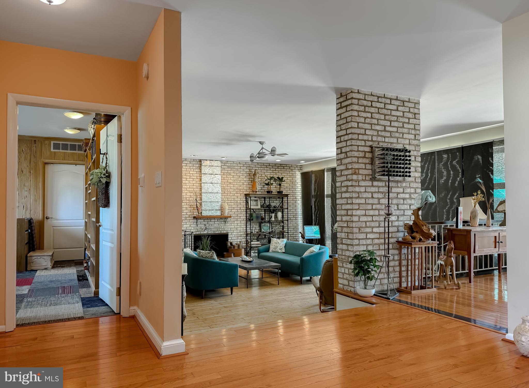 KERRICK MANOR - Residential