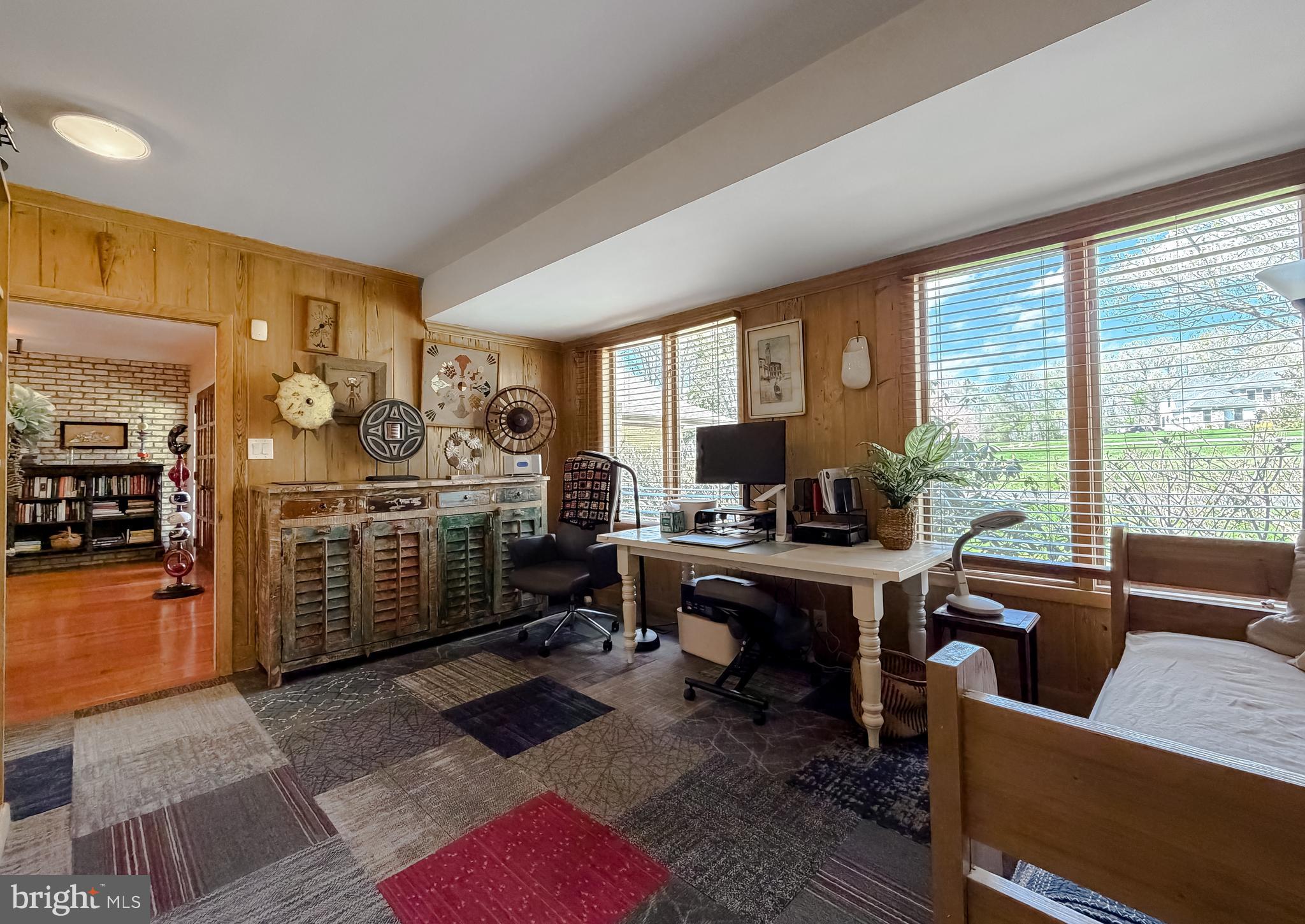 KERRICK MANOR - Residential