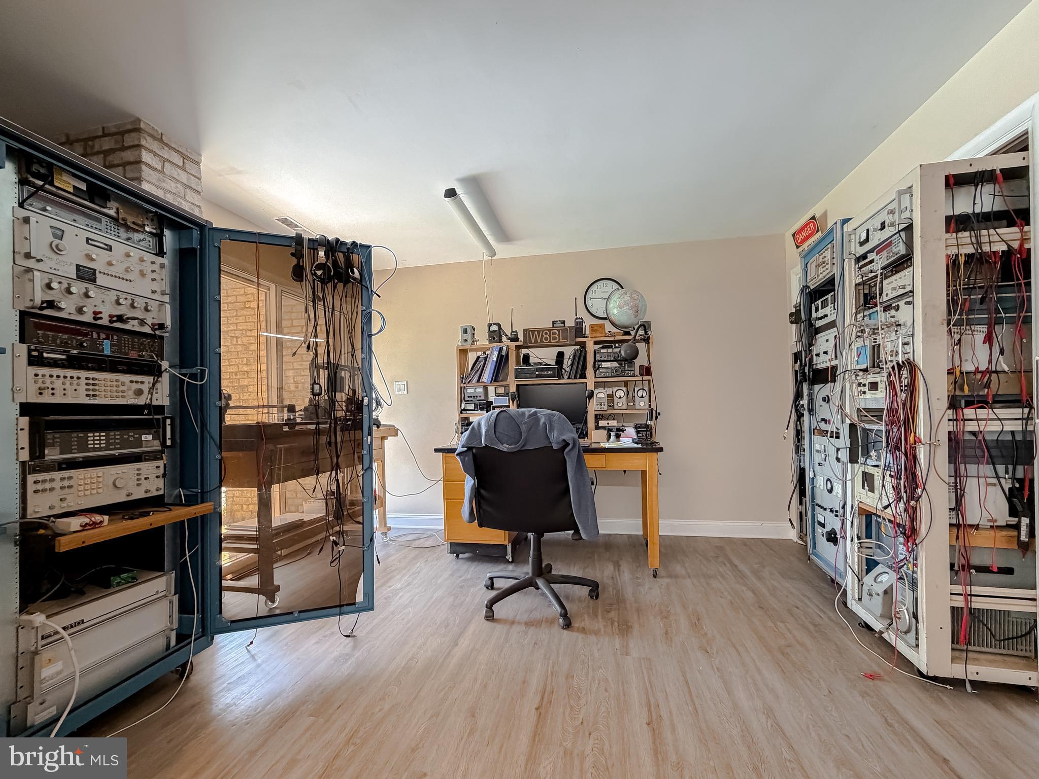 KERRICK MANOR - Residential