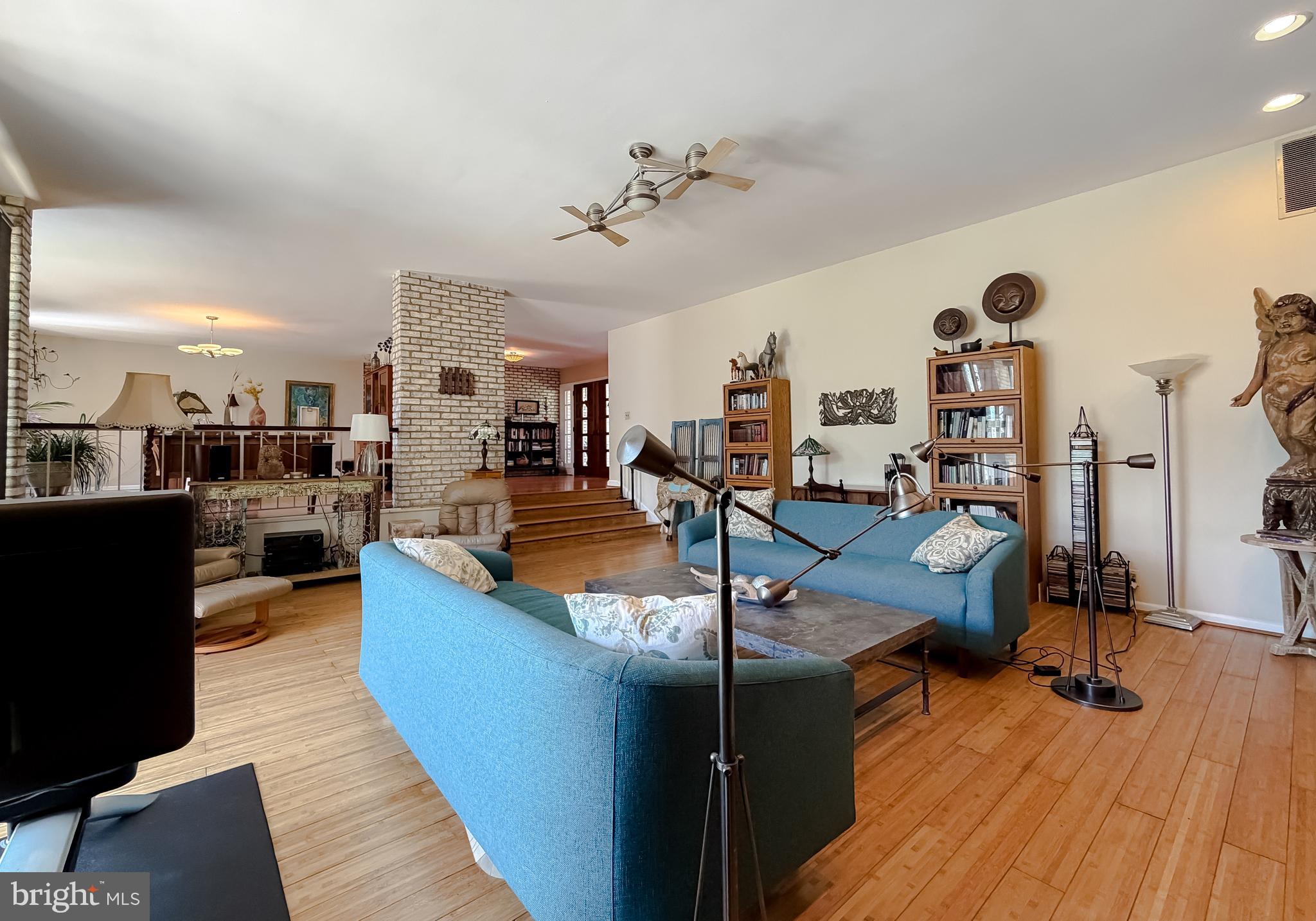 KERRICK MANOR - Residential