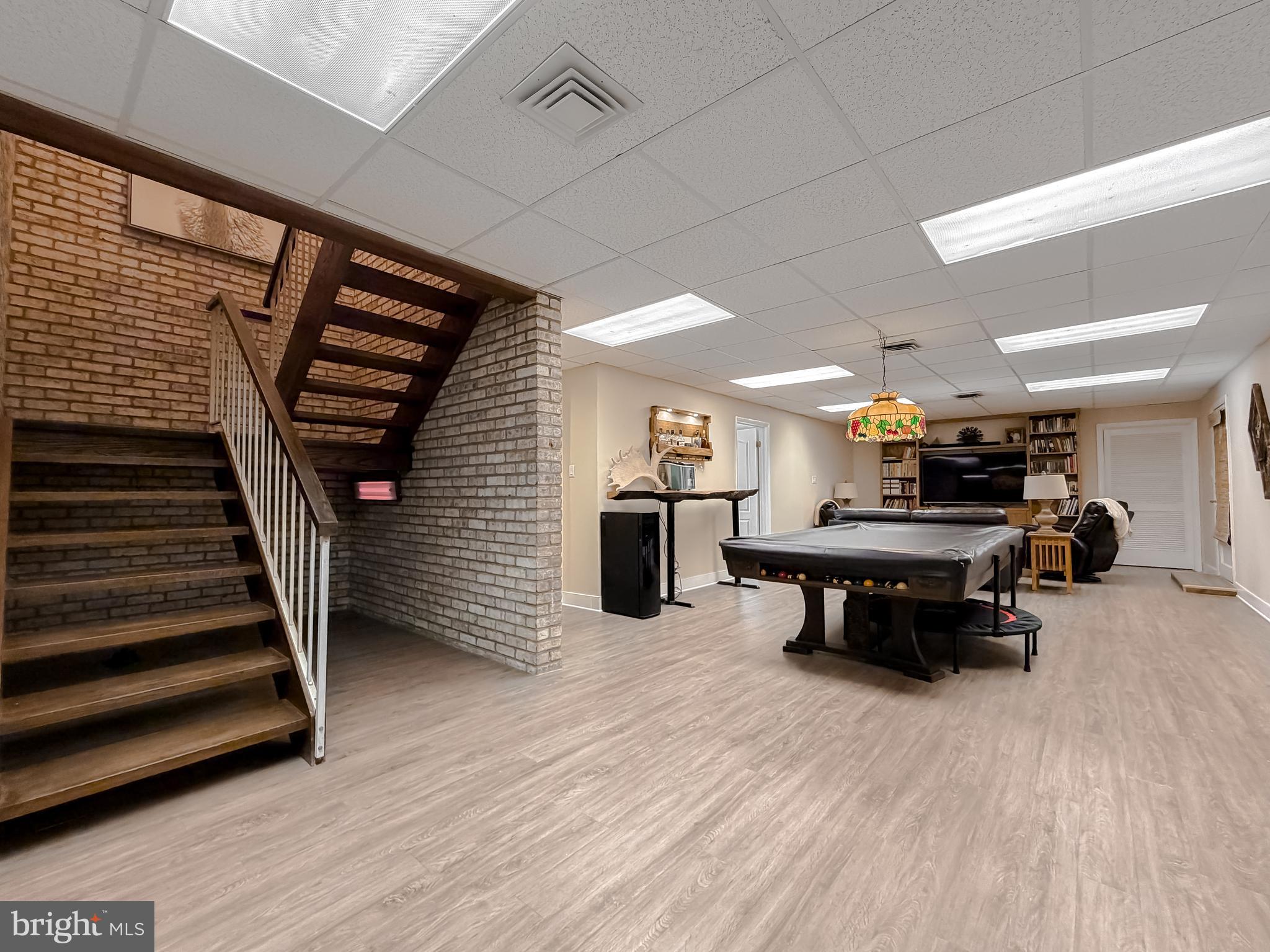 KERRICK MANOR - Residential